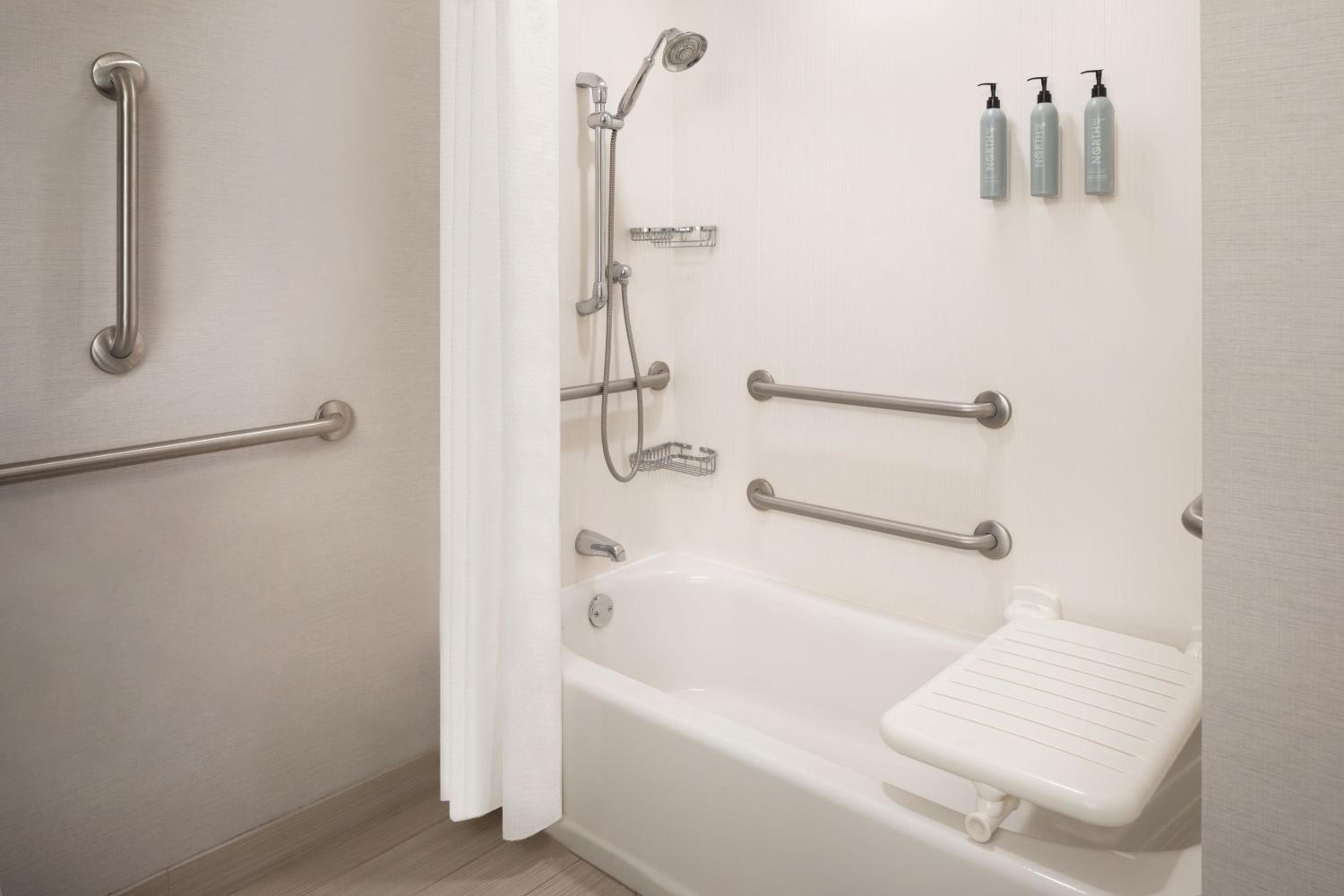 King Room with Adapted Tub - Mobility Accessible