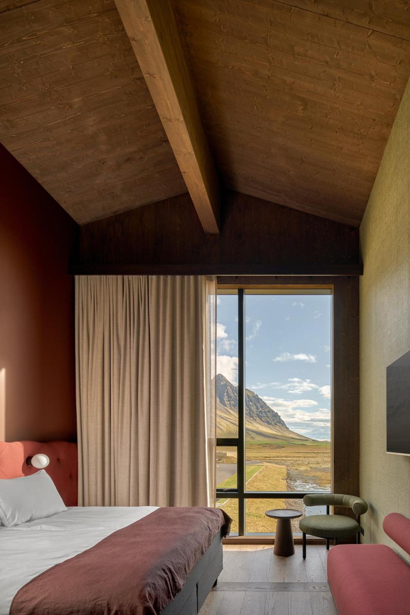 Double Room with Mountain View - Photo 1