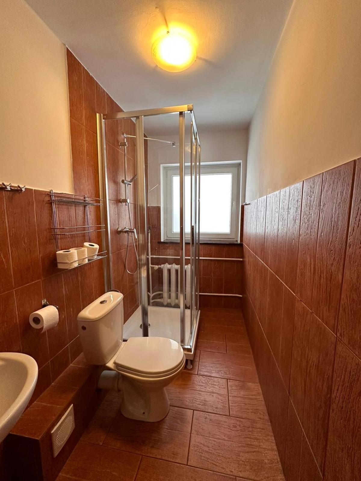 Quadruple Room with Shared Bathroom photo 2
