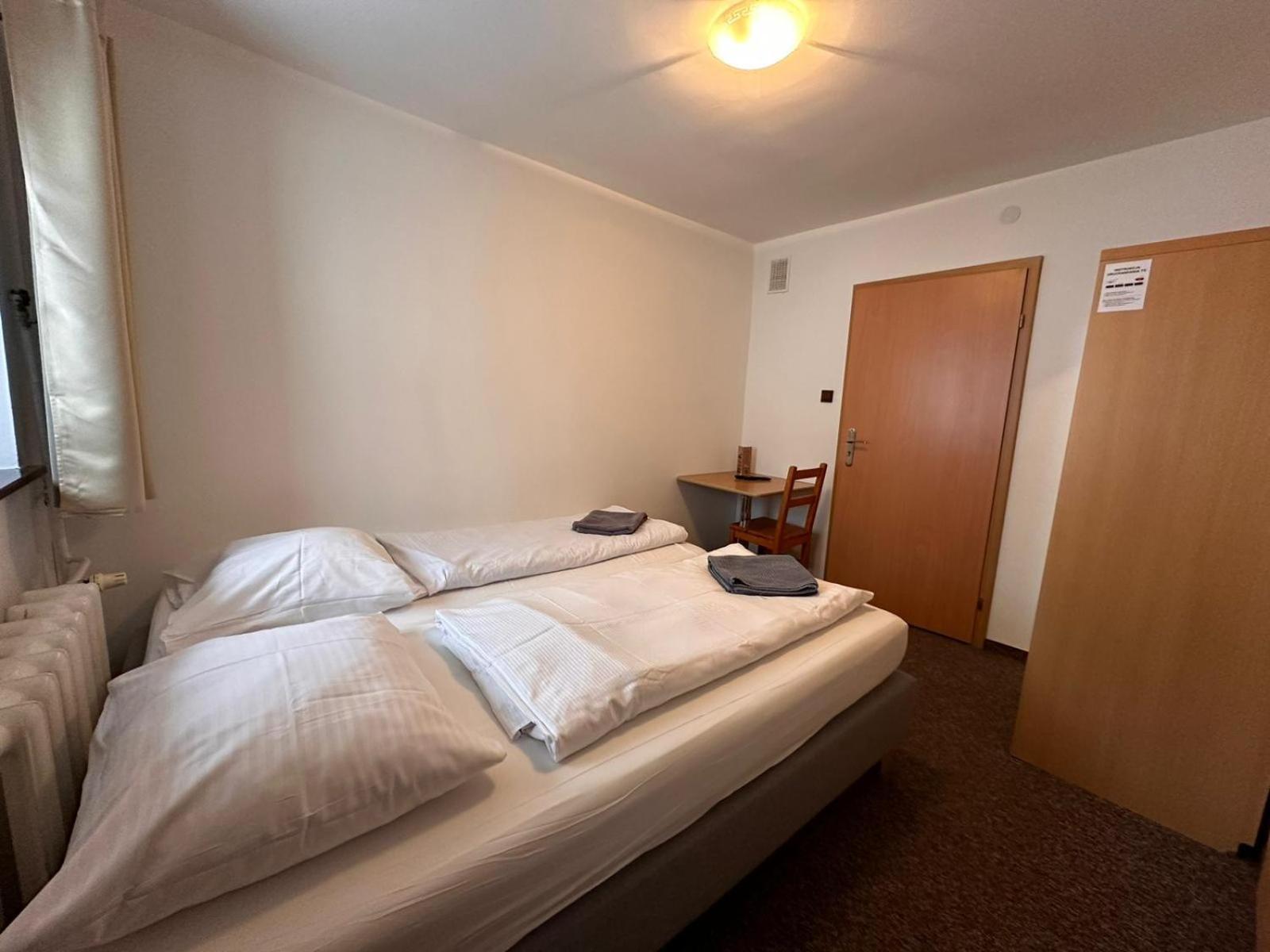 Double Room with Private Bathroom photo 1