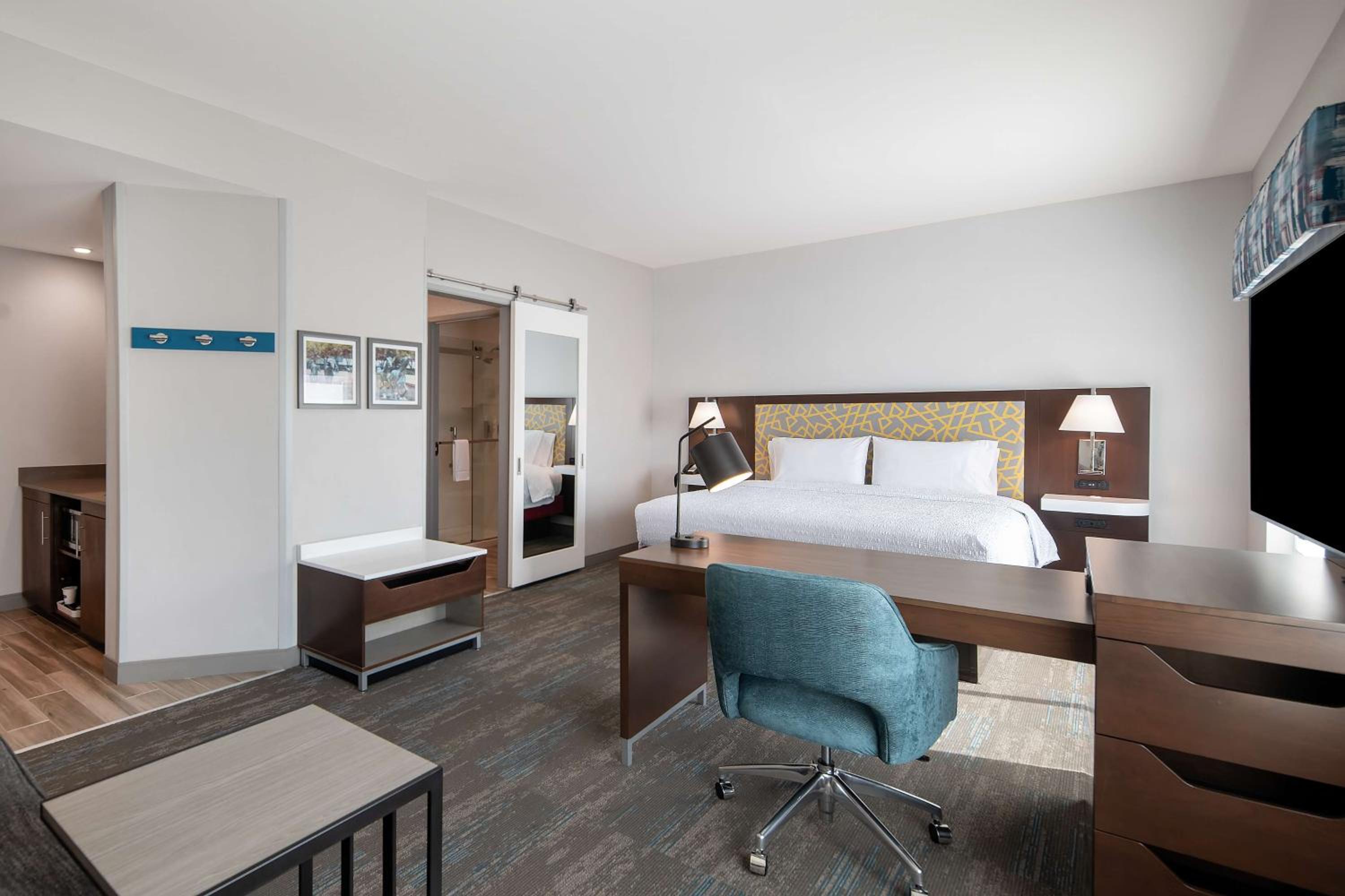 King Studio Suite - Non Smoking - Photo 2