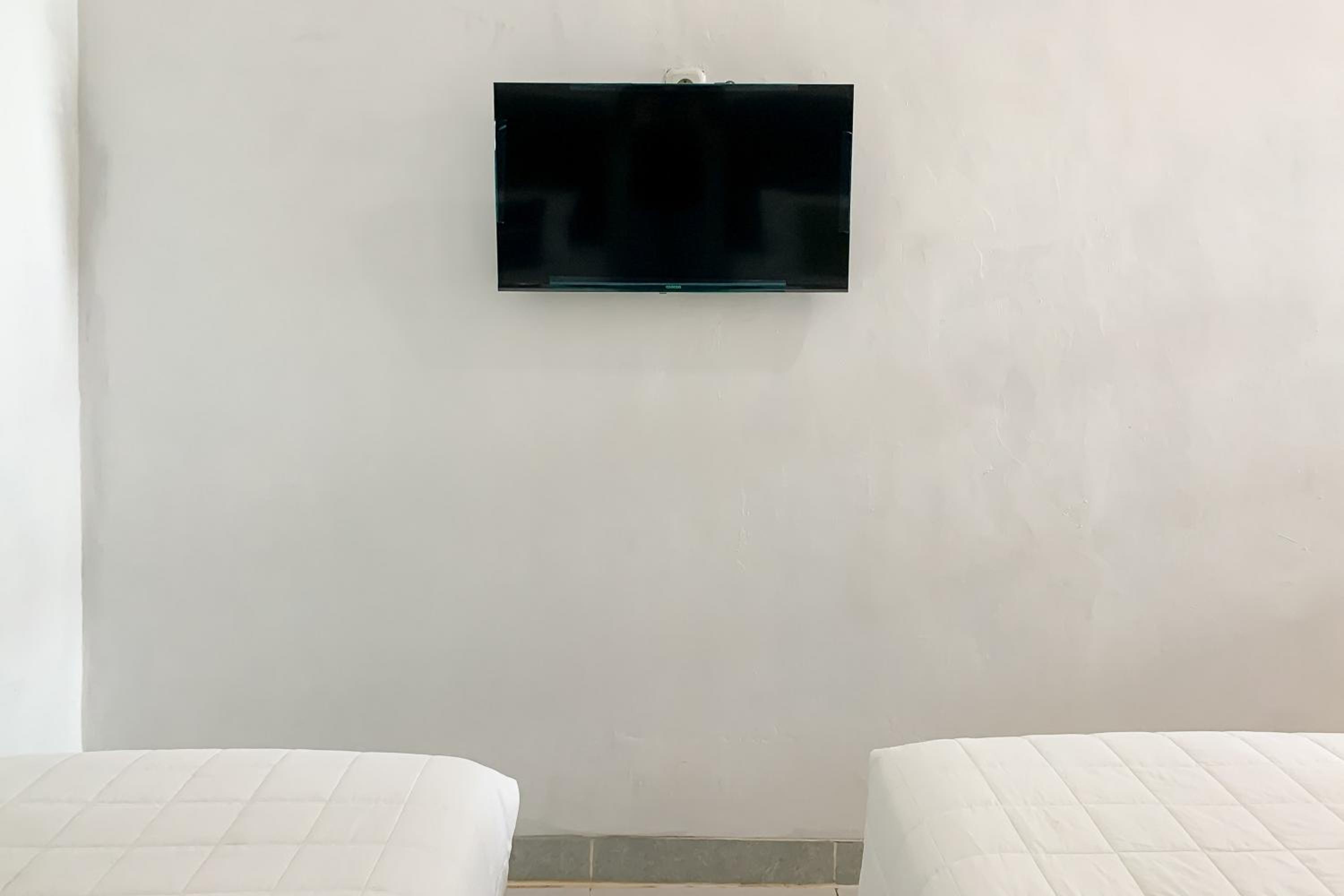 Deluxe Family Room photo 1