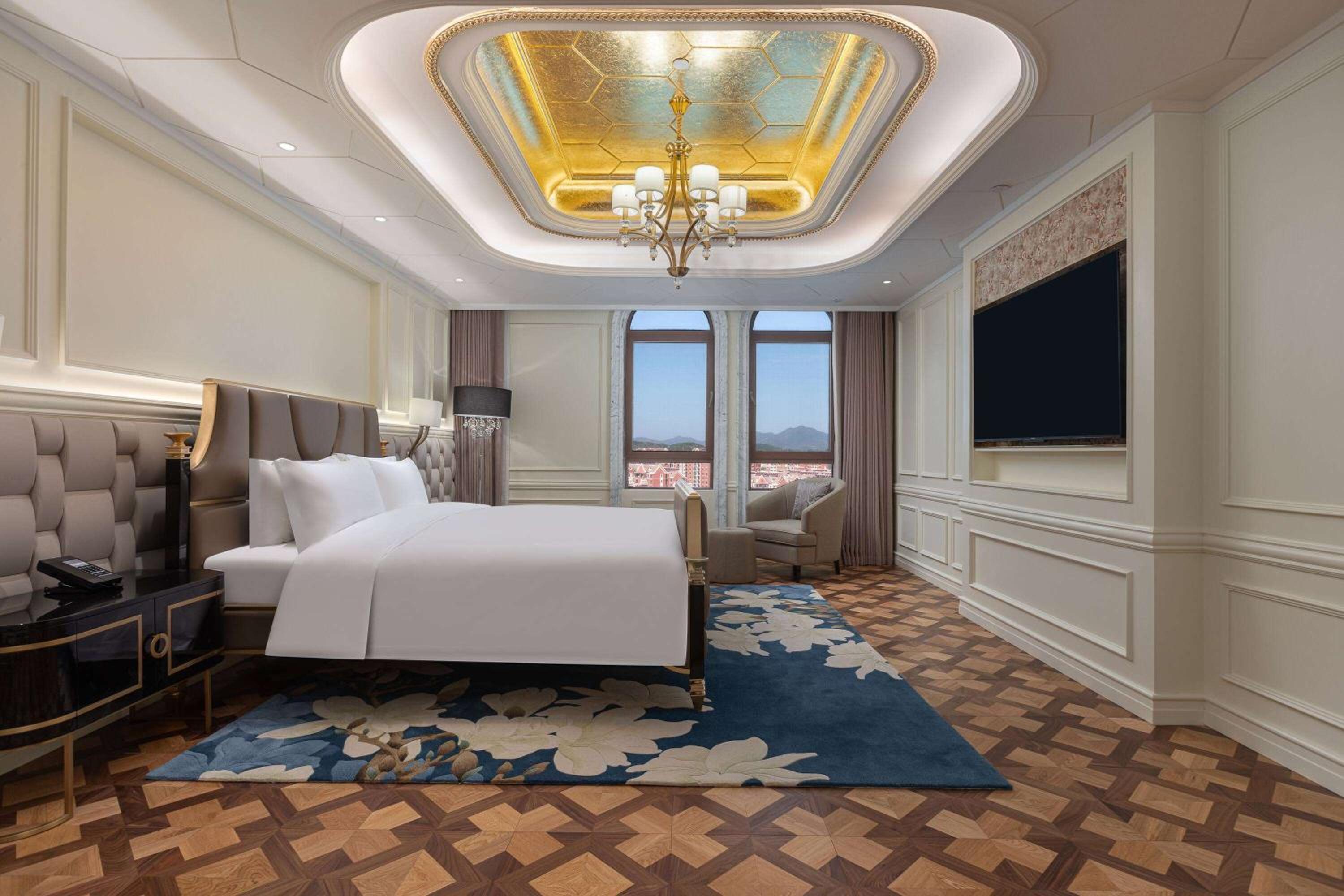 Presidential King Suite