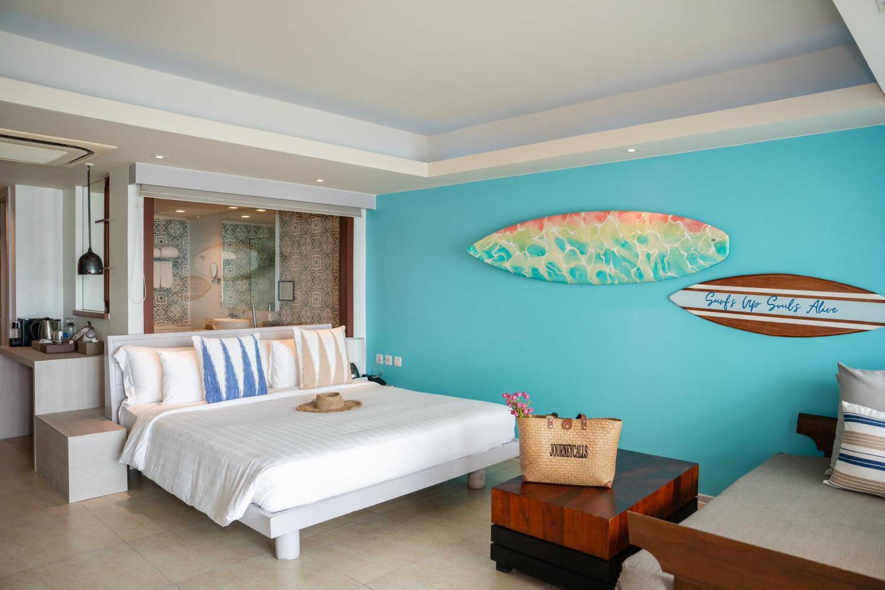 Deluxe Sea View Pool Access photo 3