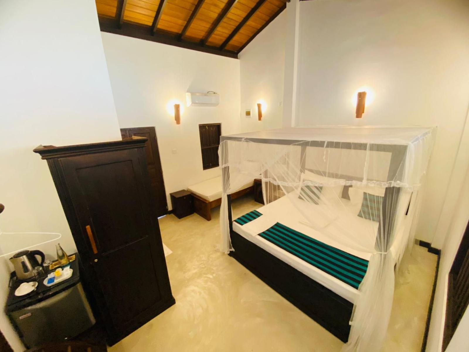 Triple Room with Pool View photo 1