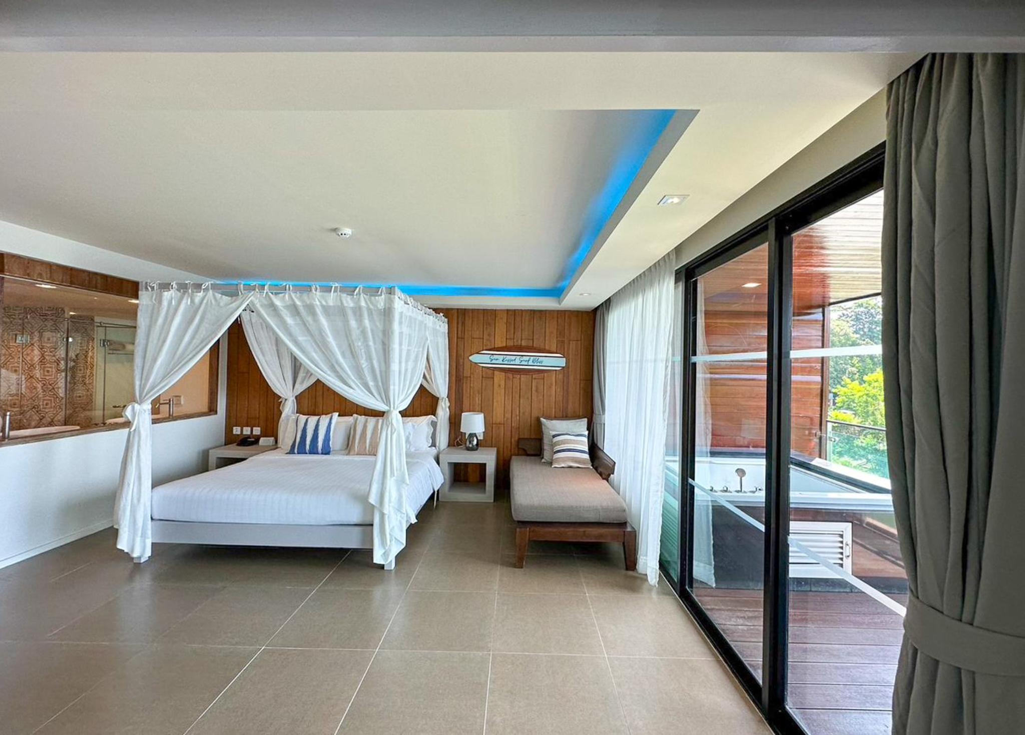 King Suite with Sea View, Non-Smoking photo 2