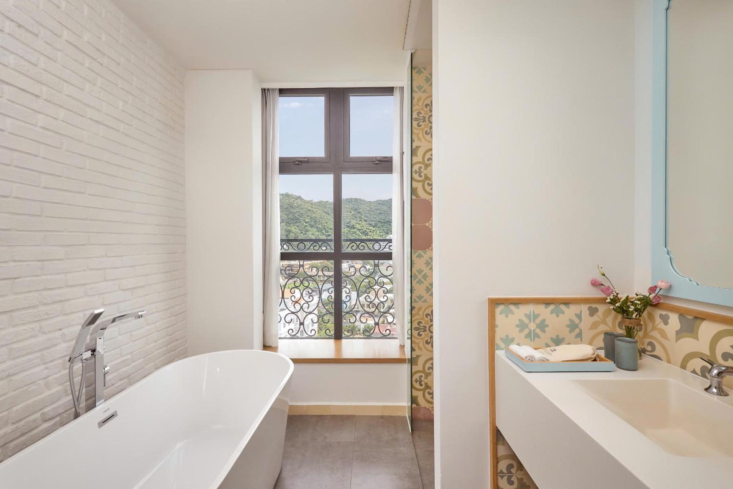 Deluxe Double Room with Balcony and Sea View photo 1