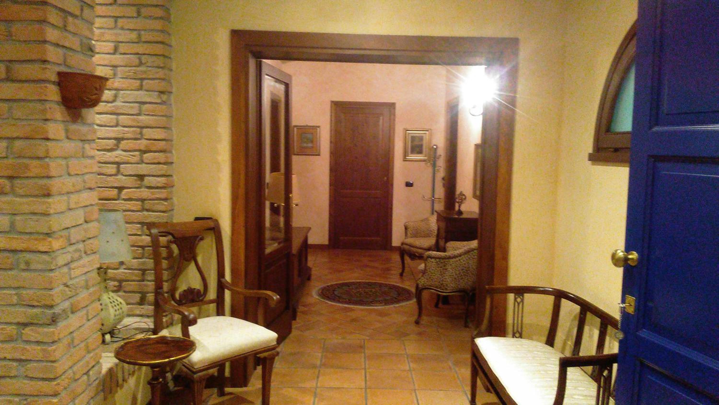 Double or Twin Room - Photo 4