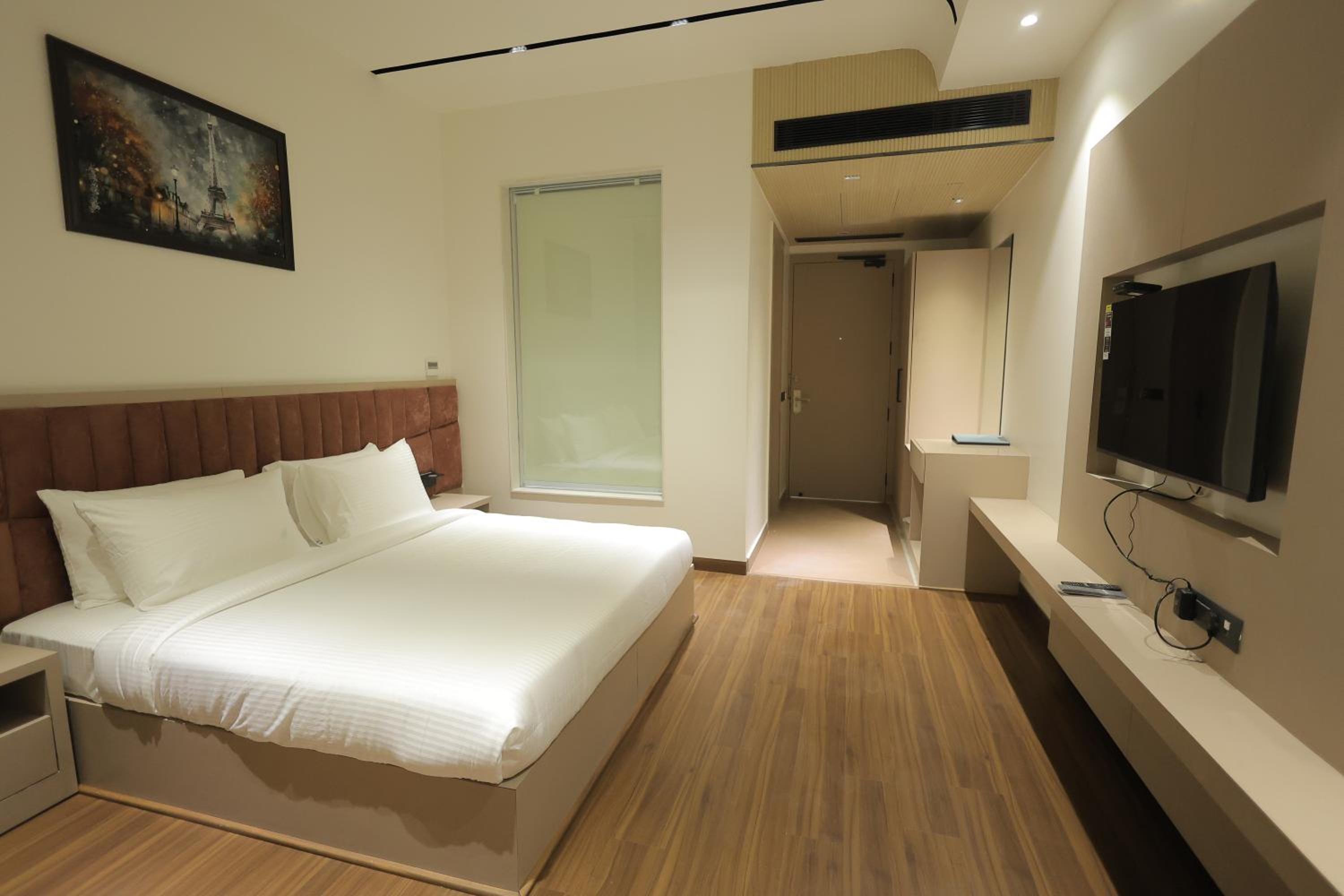 Deluxe Double Room photo 2