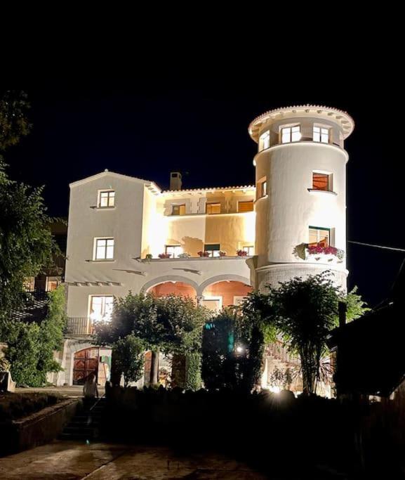 Villa photo 3