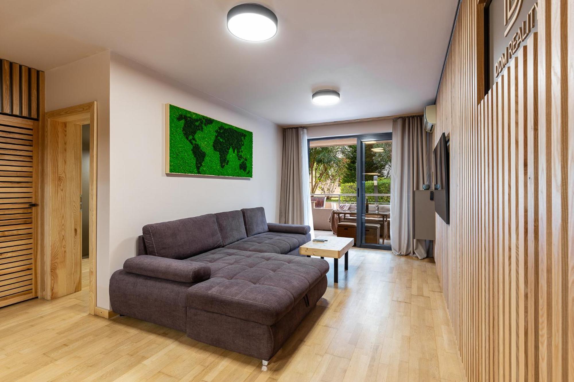 One-Bedroom Apartment photo 2