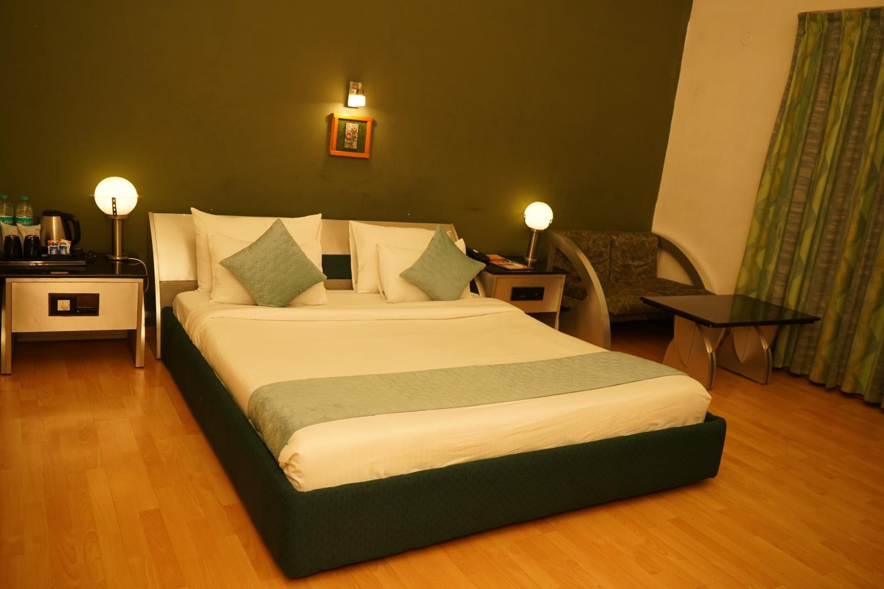 Double Room - Photo 2