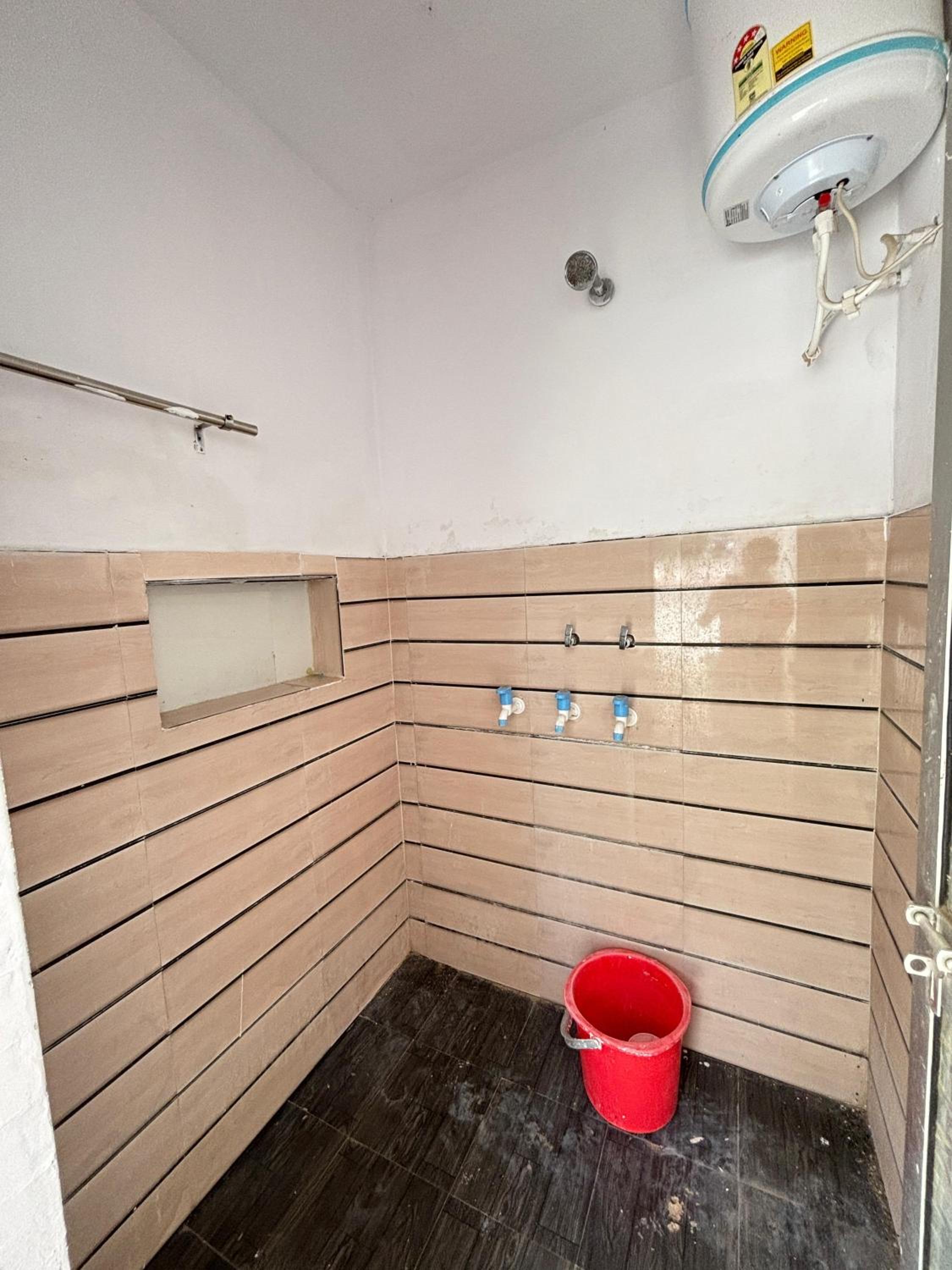 Double Room With Private Bathroom photo 3