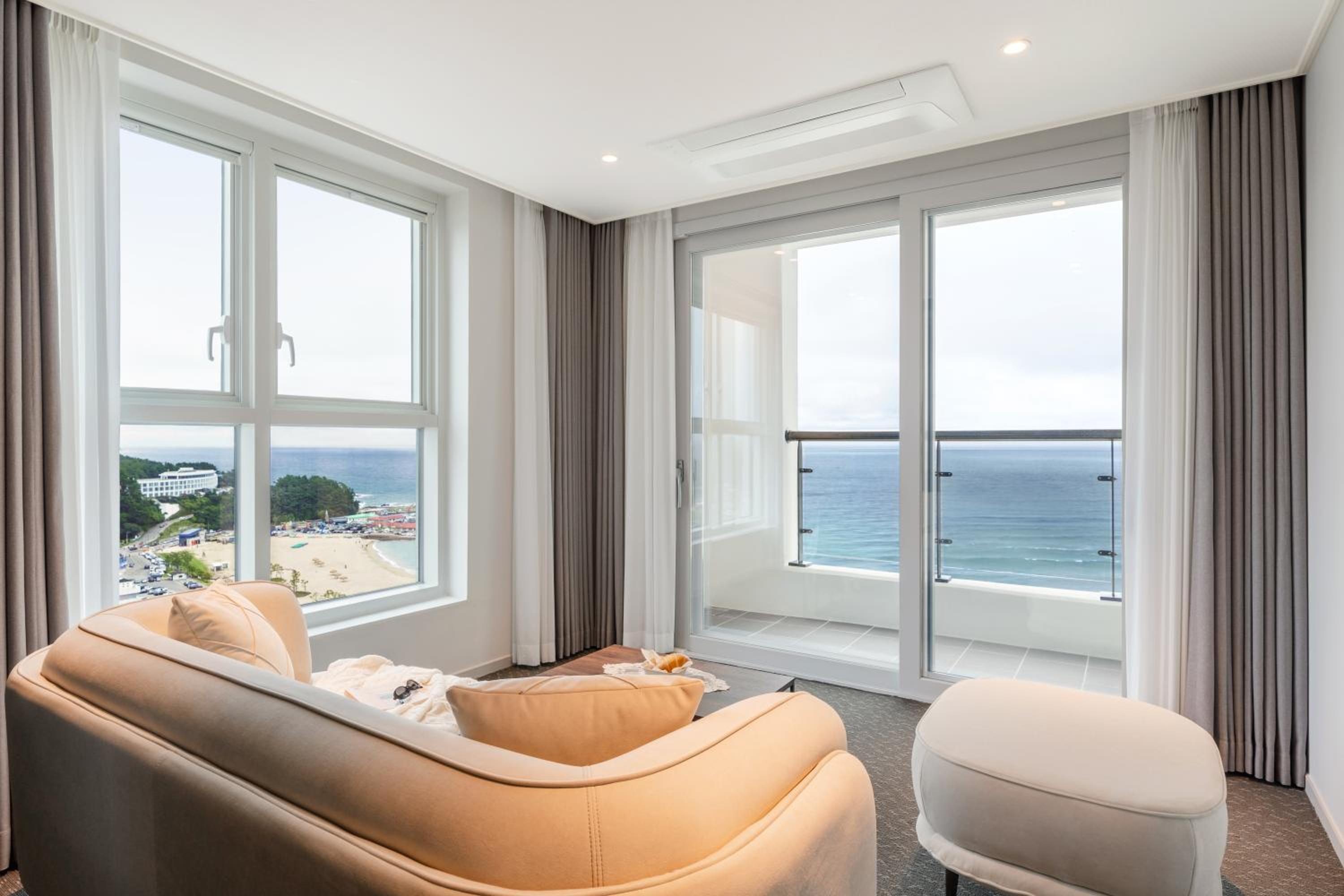 Premier Suite Ocean - Photo 17