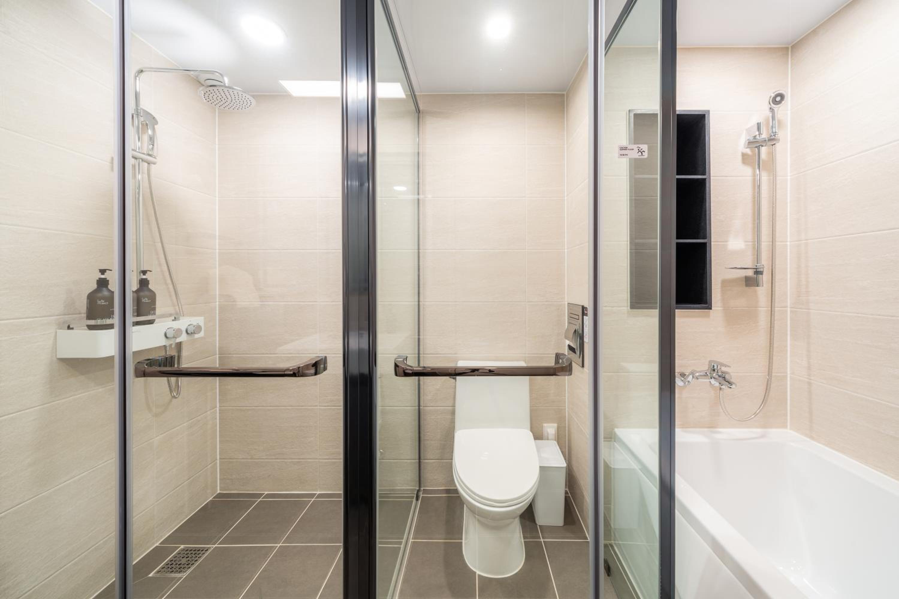 Premier Suite Ocean - Photo 16