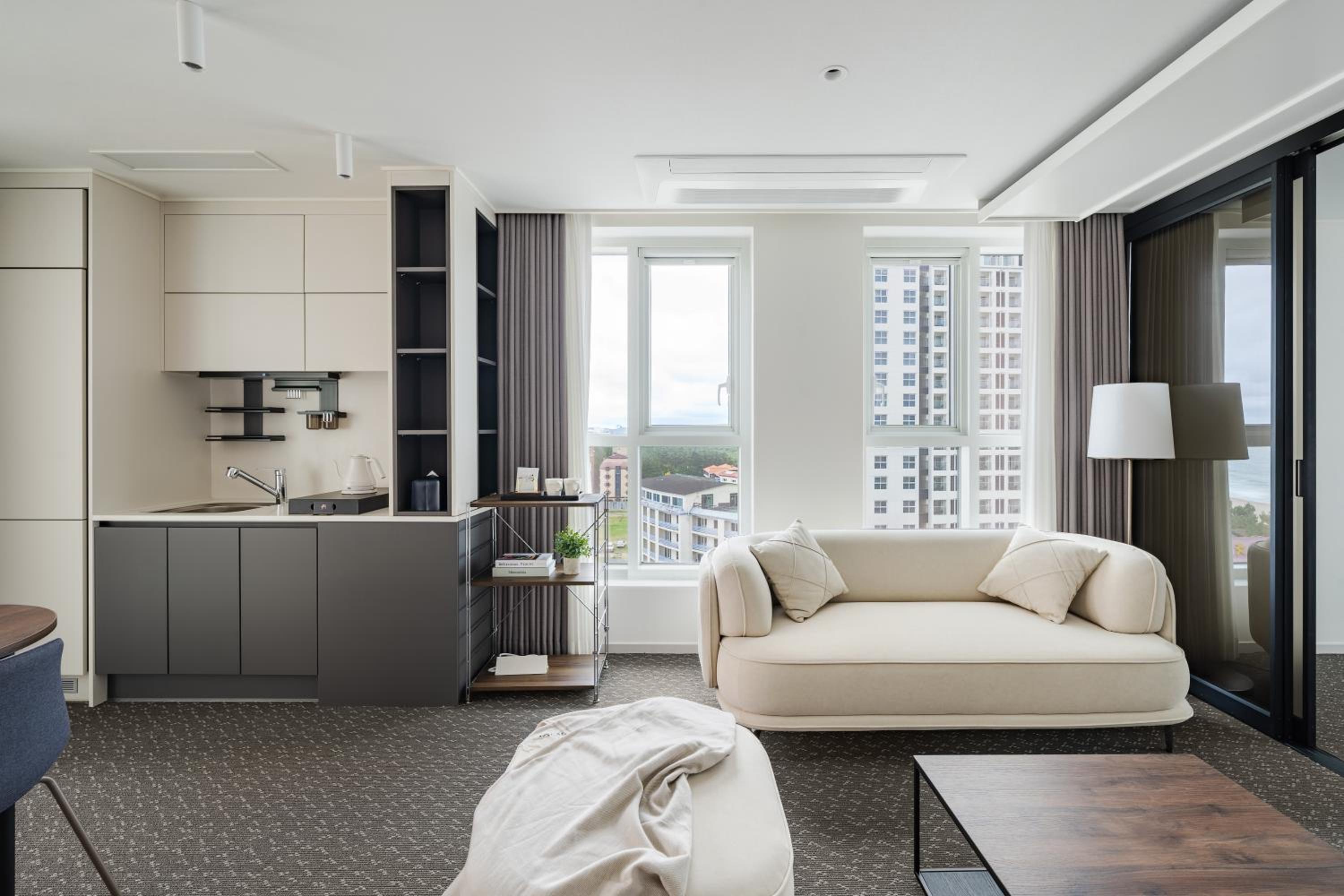Premier Suite Ocean - Photo 26