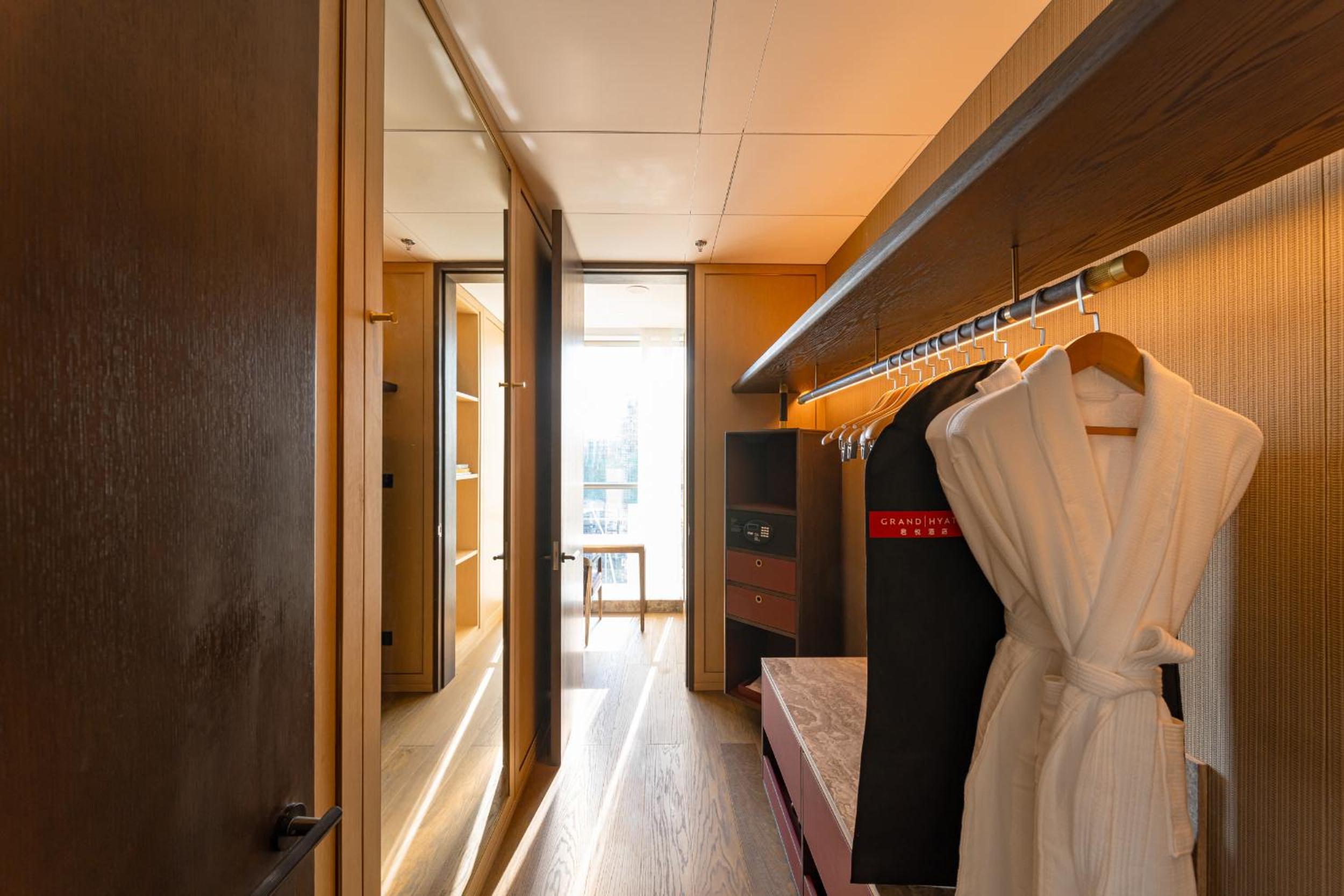 Grand Twin Suite photo 3