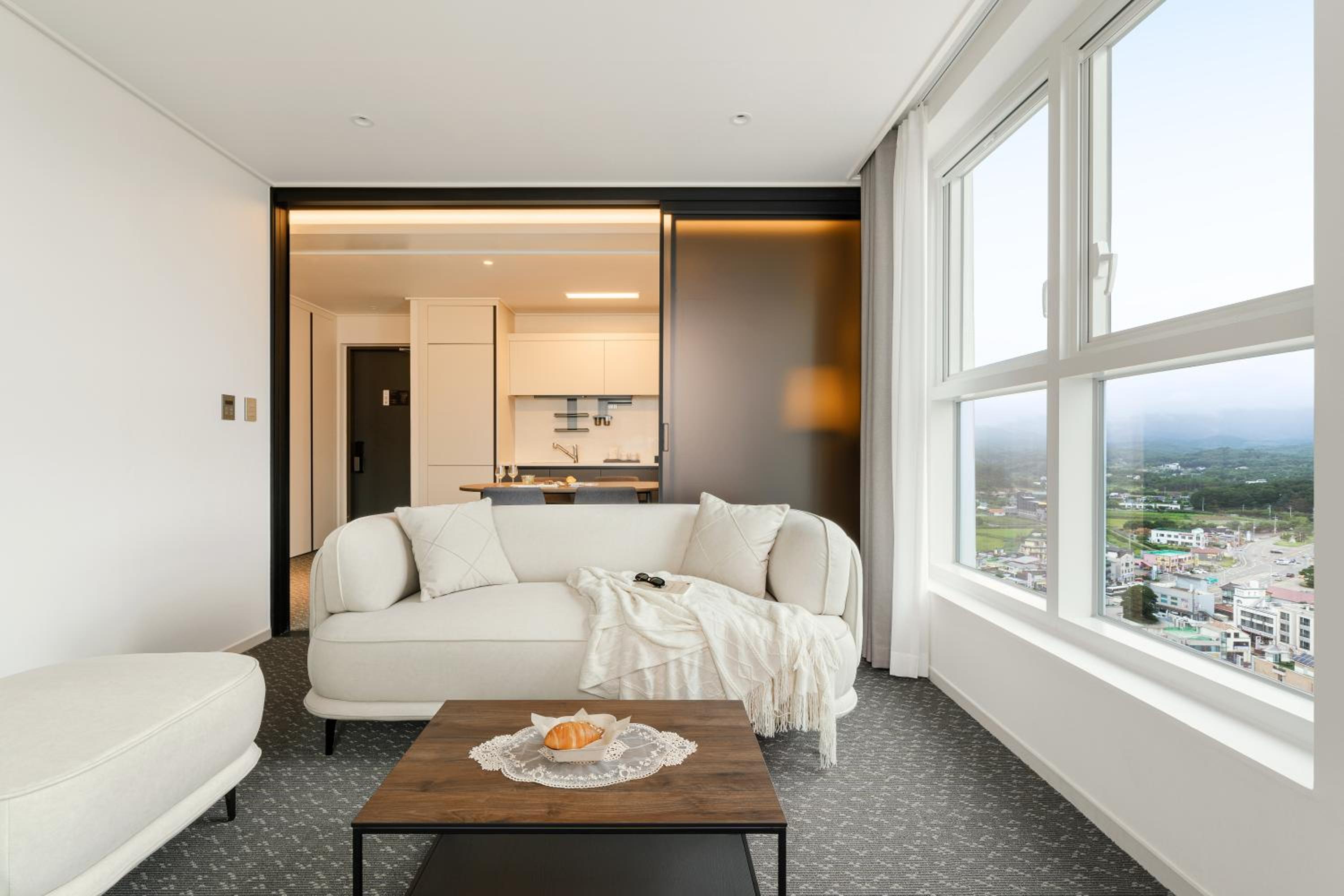 Premier Suite Ocean - Photo 31