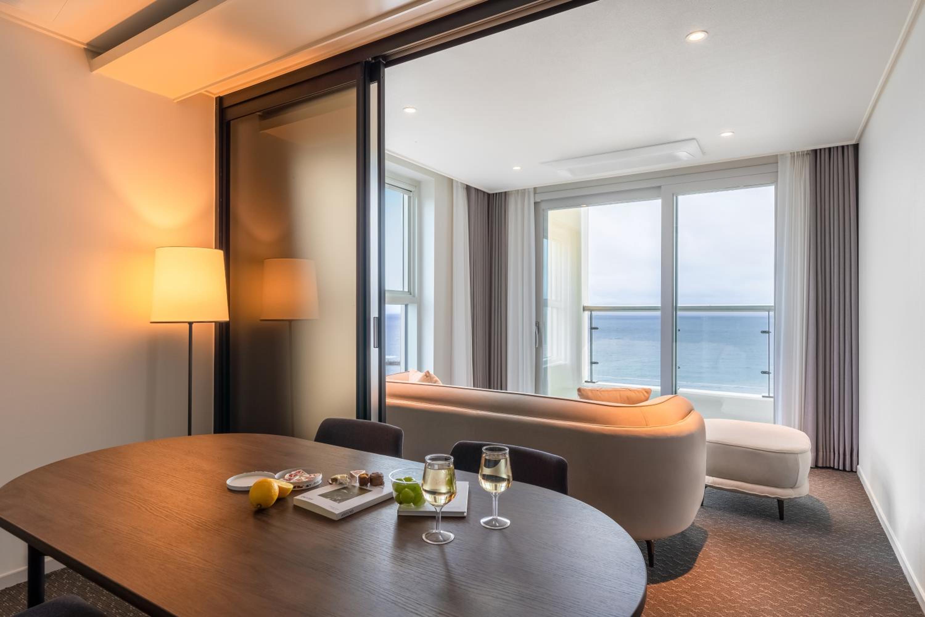 Premier Suite Ocean - Photo 6