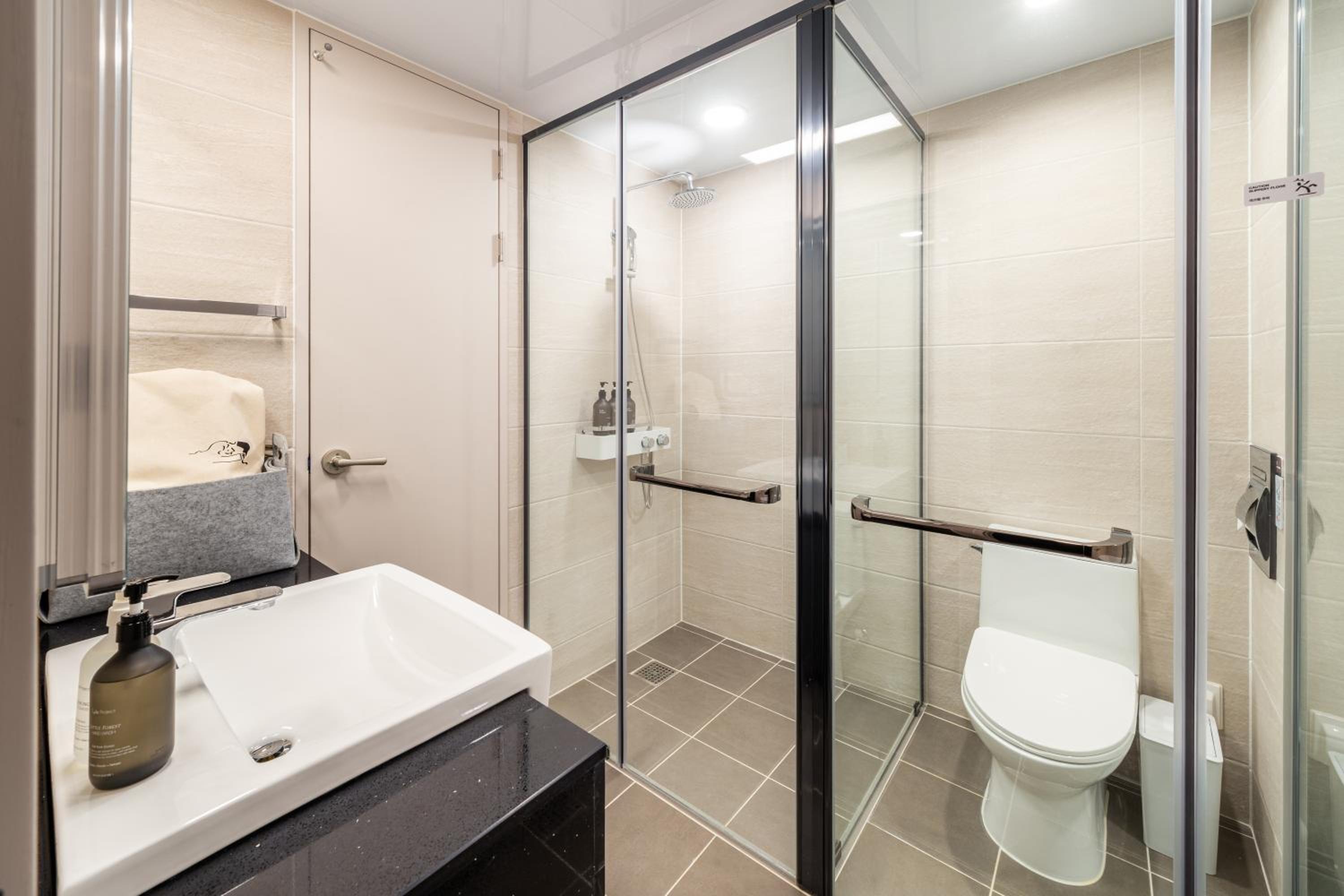 Premier Suite Ocean - Photo 40
