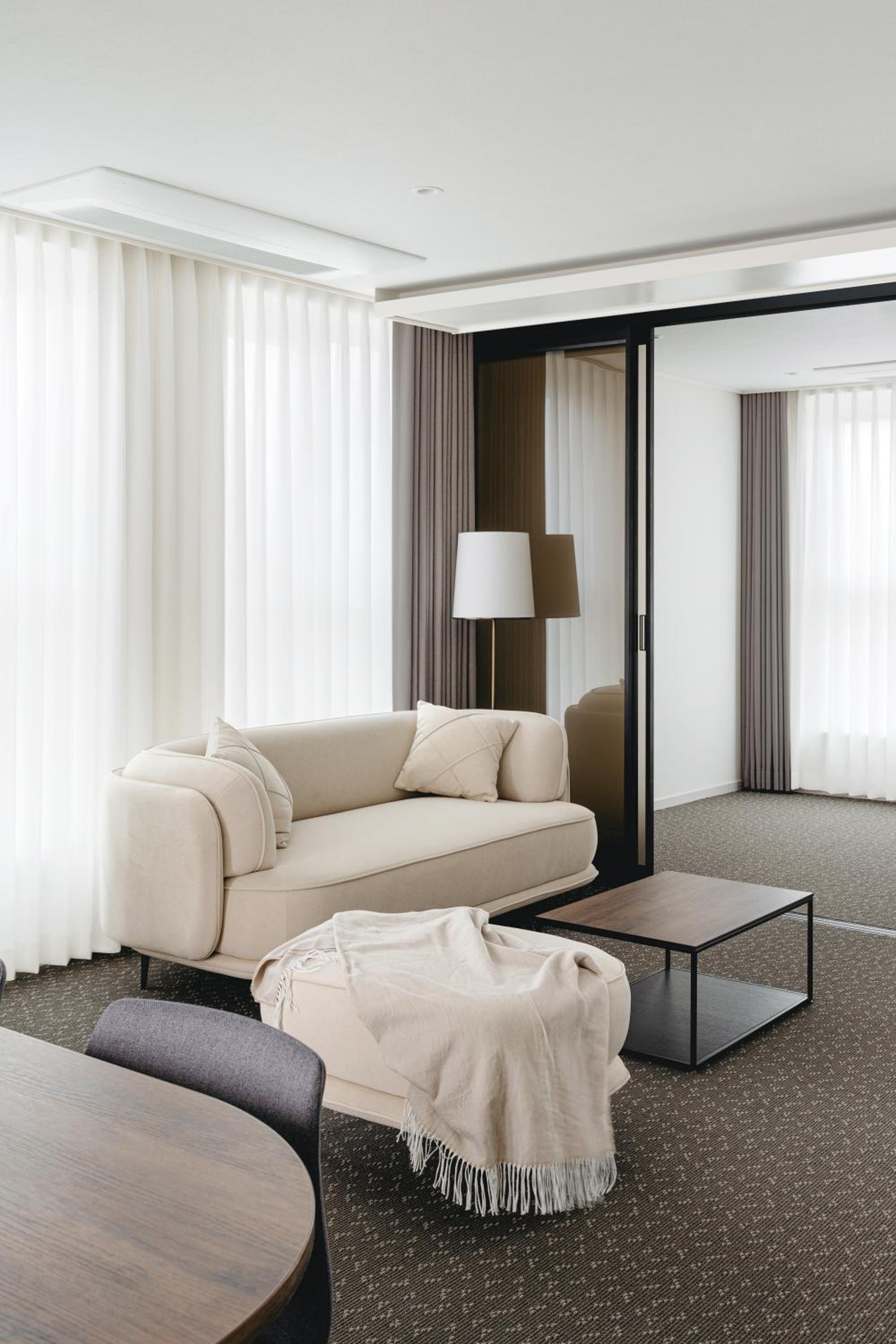 Premier Suite Ocean - Photo 34
