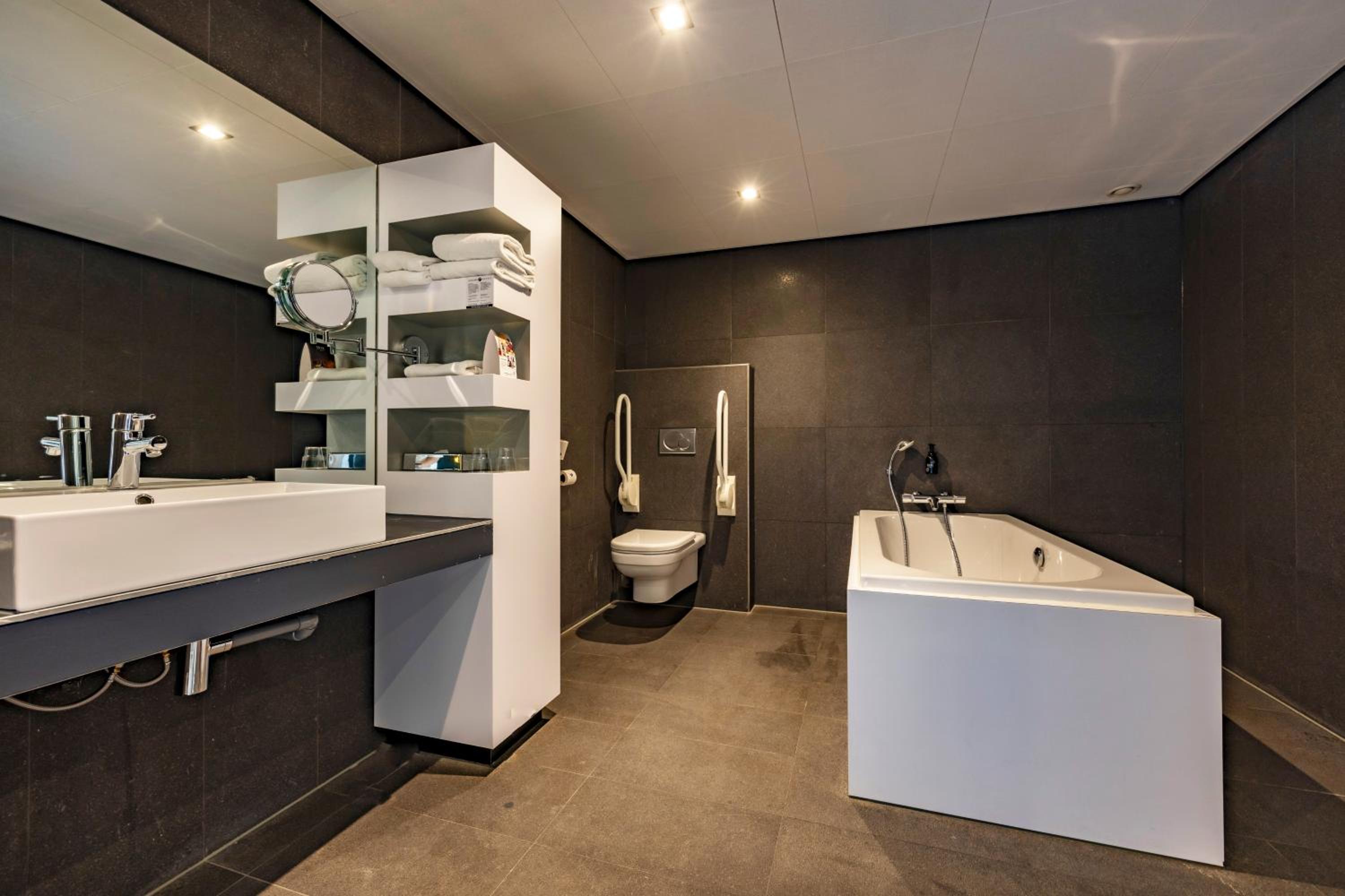 Suite photo 3