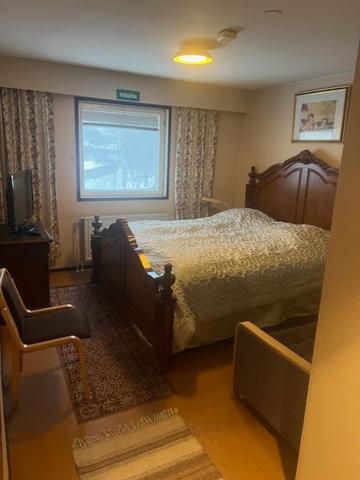 Deluxe Room (2 Adults + 1 Child) - Photo 2