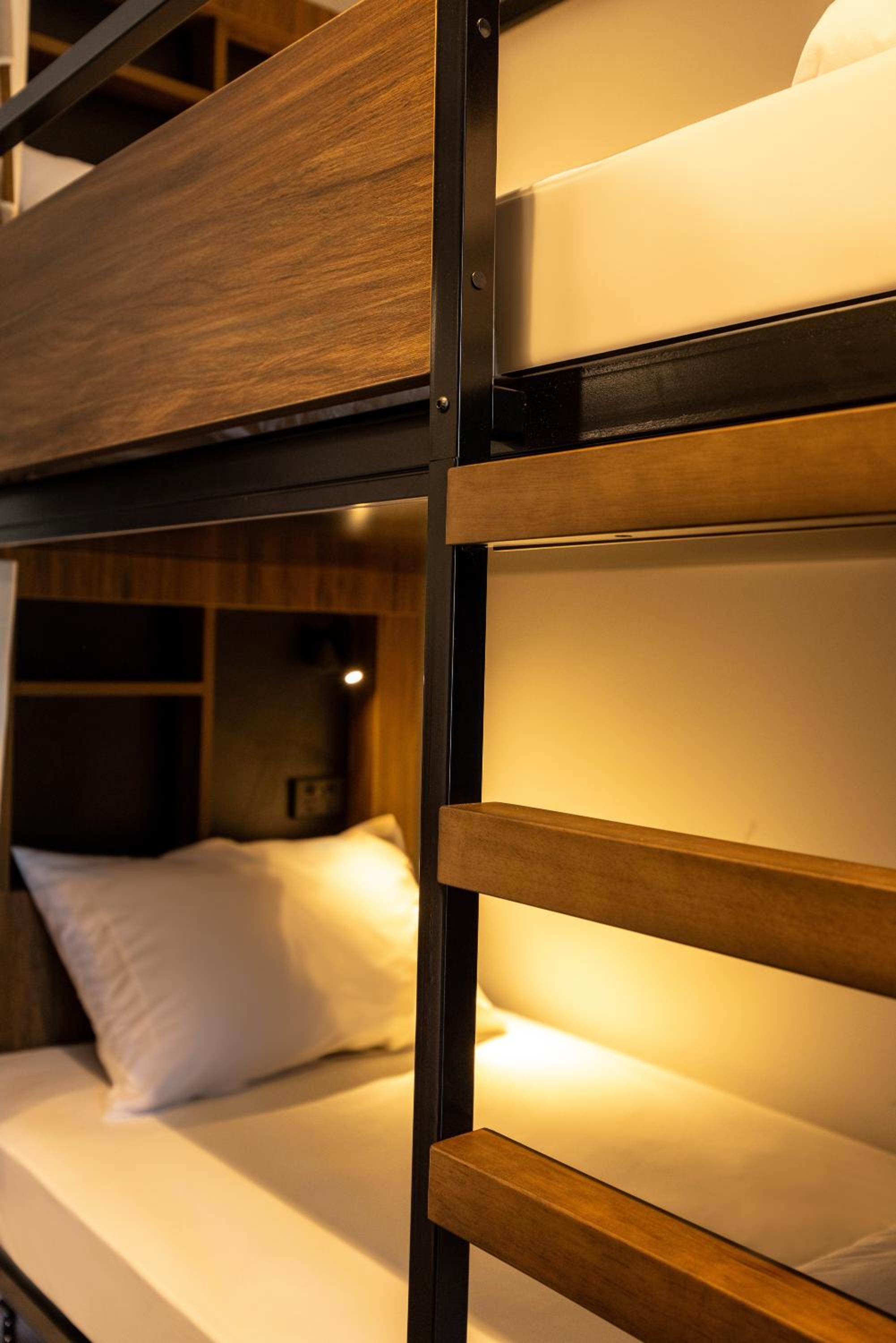 4-Bed Mixed Dormitory Room thumbnail 6