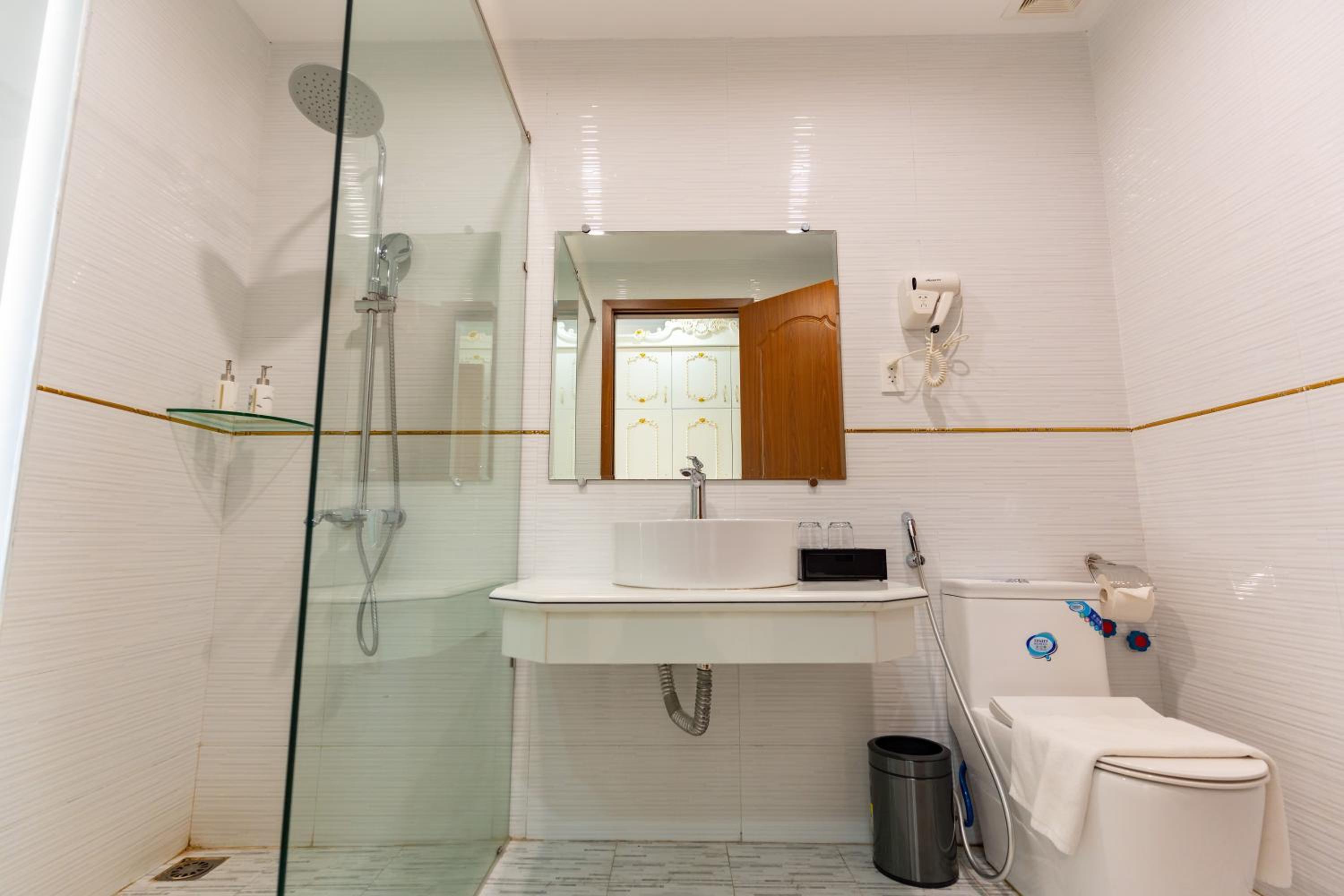 Superior Twin Room - Photo 2