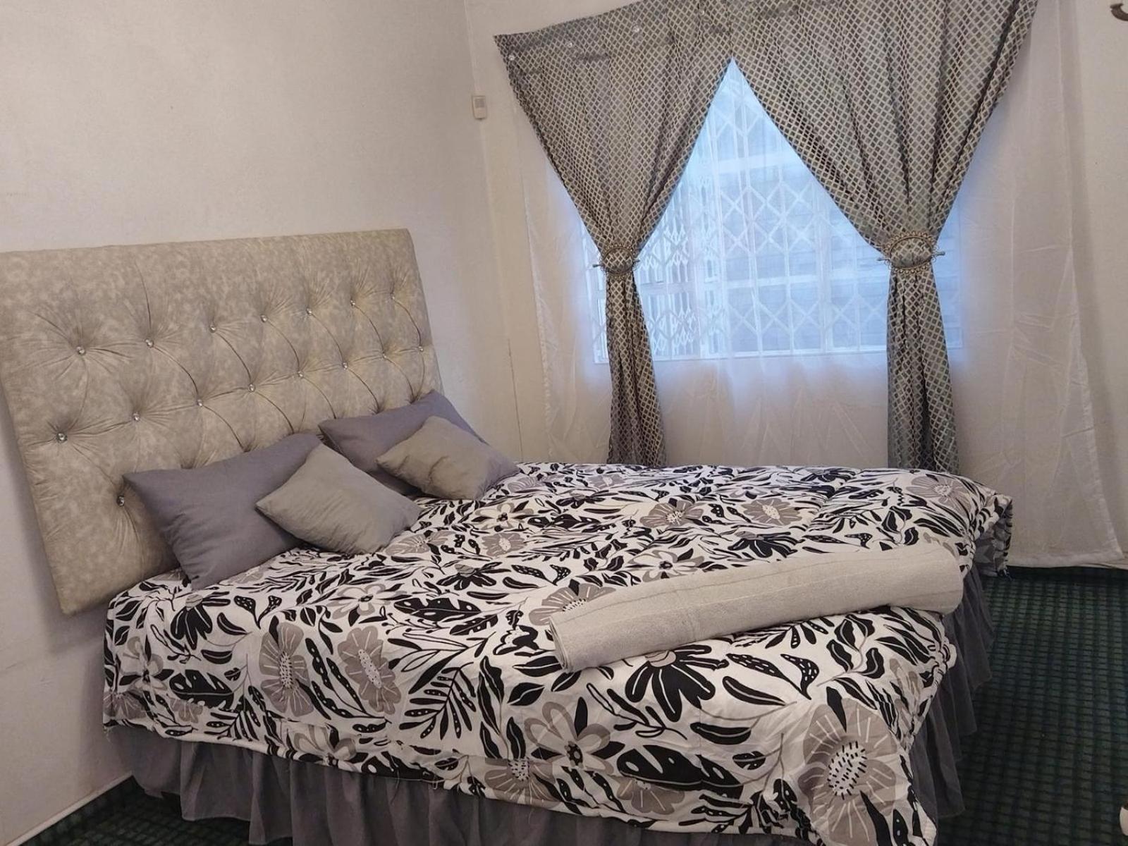 Economy Double Room photo 3
