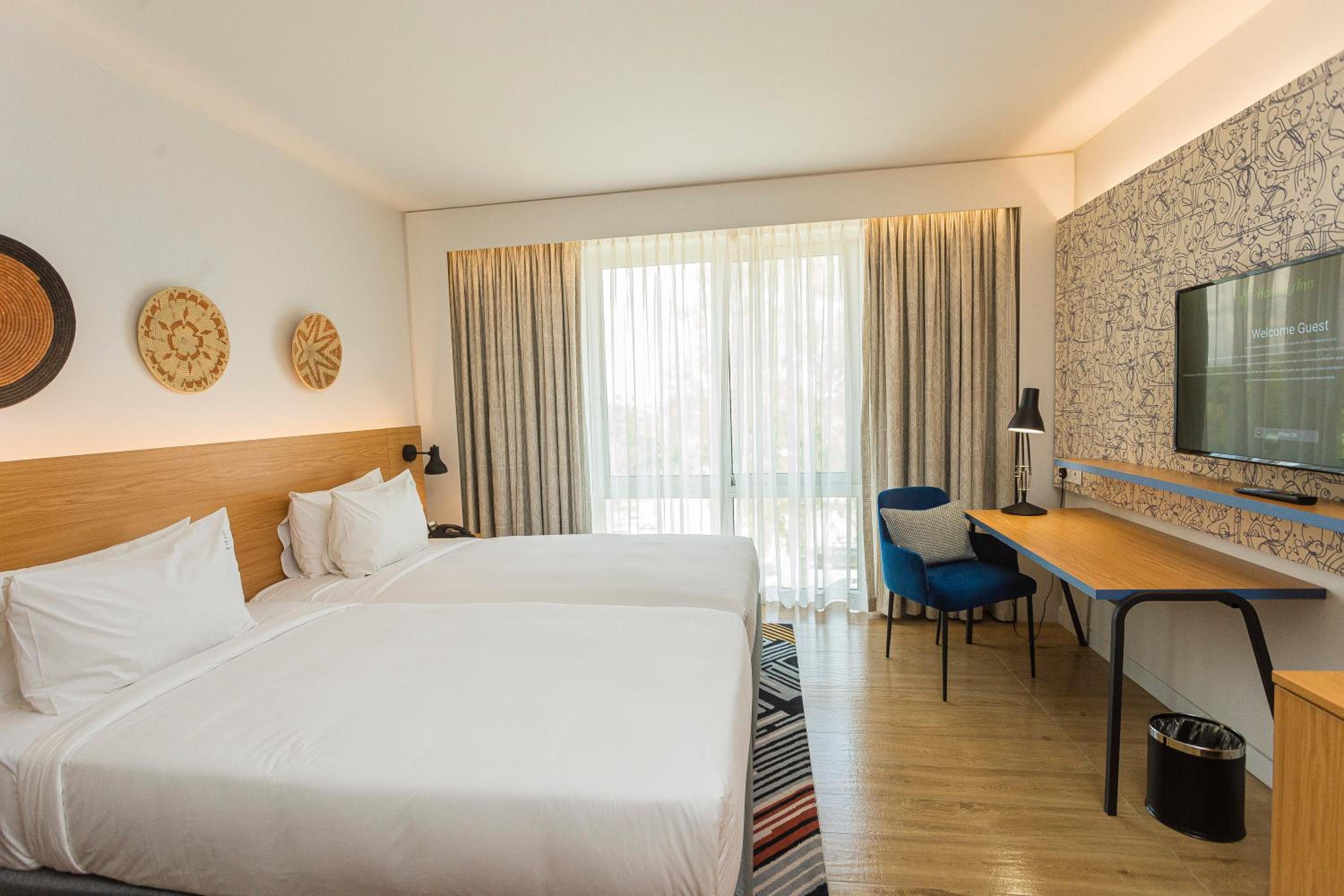 Standard Twin Room - Photo 4