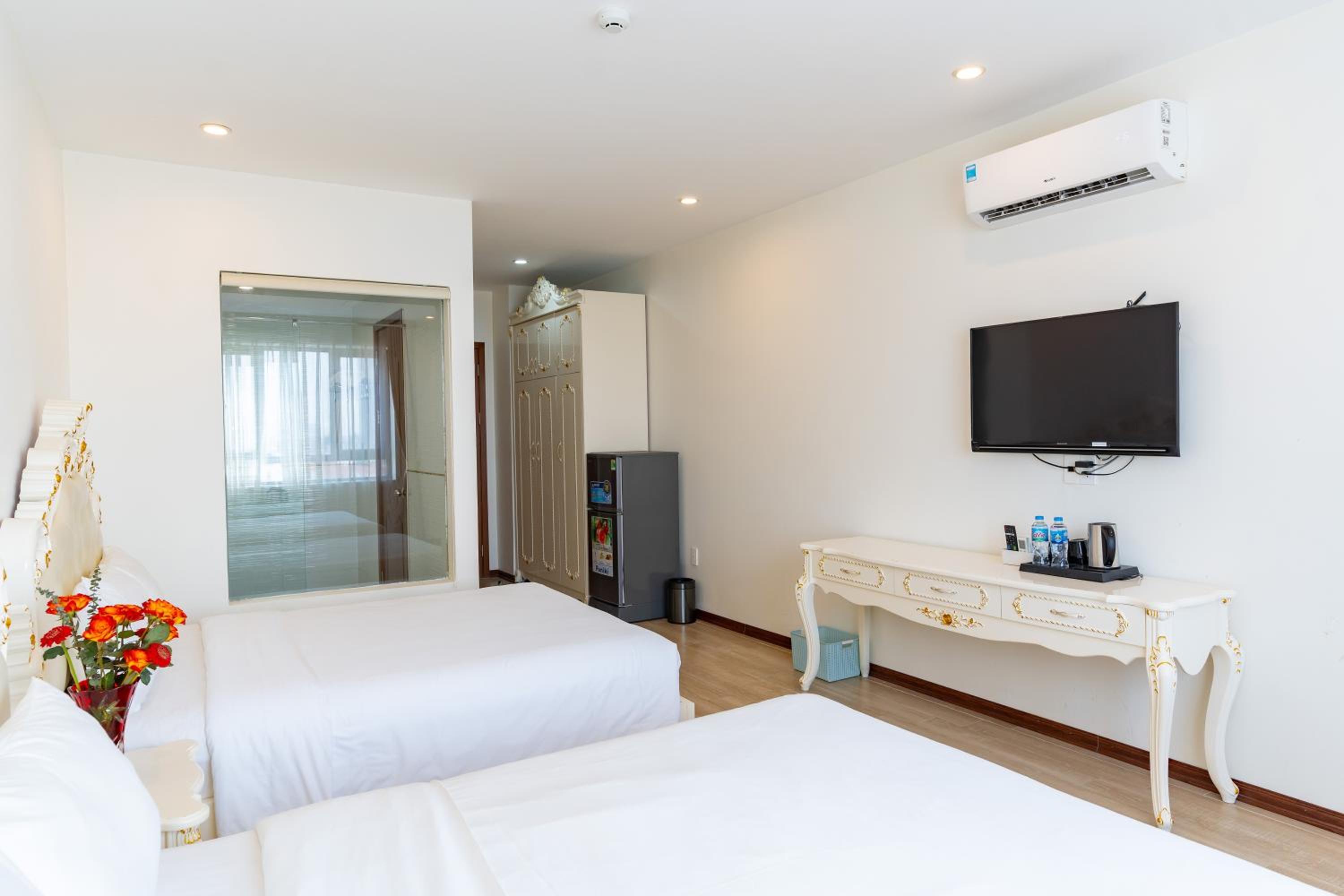 Superior Quadruple Room - Photo 3