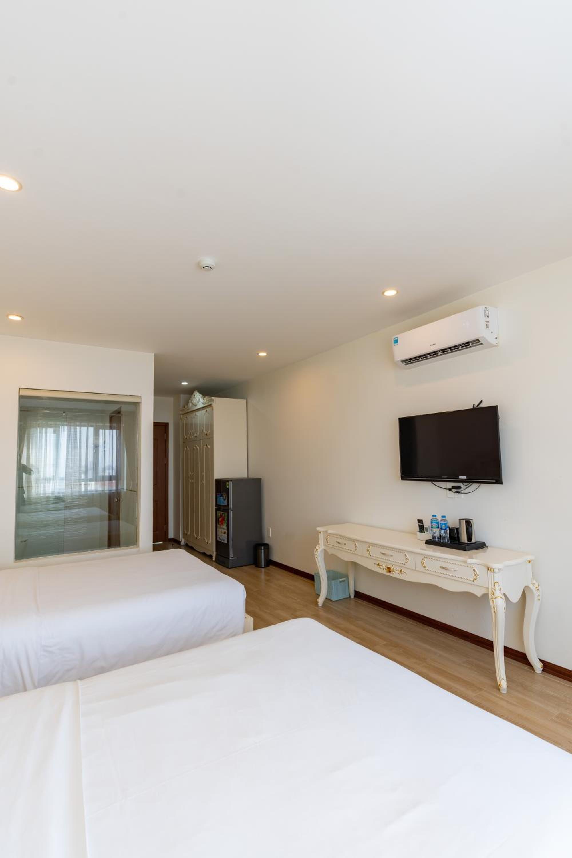 Superior Quadruple Room - Photo 5