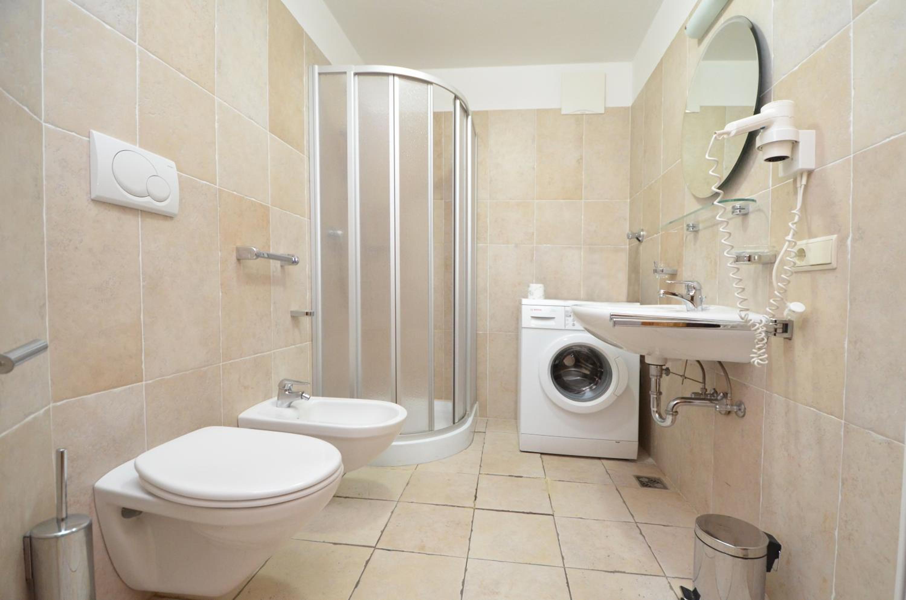 AT 112-6 - Two Room apartment with balcony photo 3