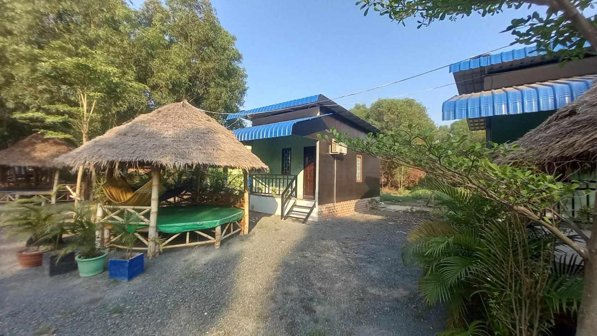 Superior Bungalow photo 2