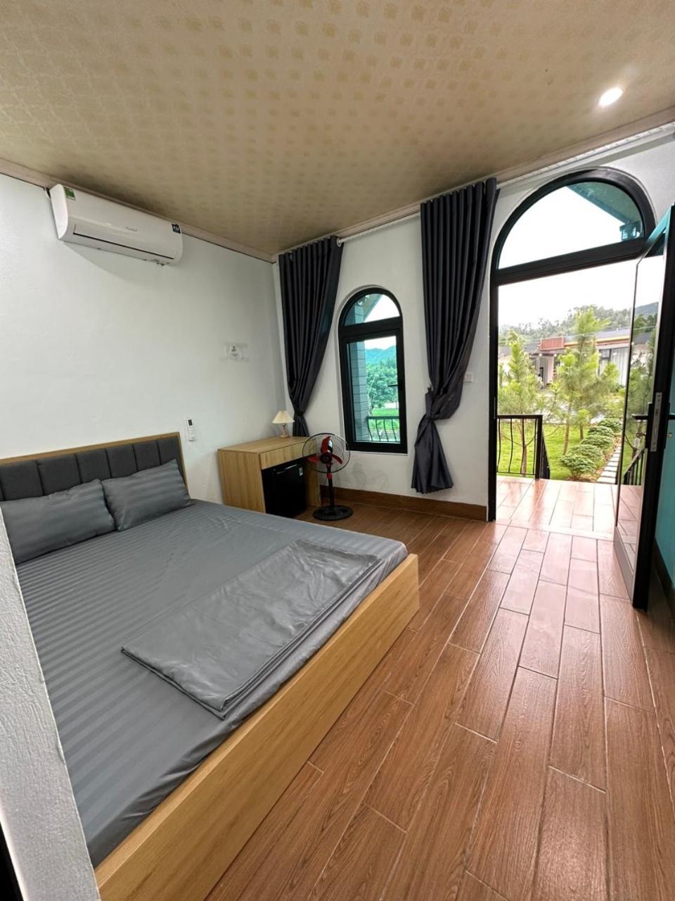 One-Bedroom Bungalow