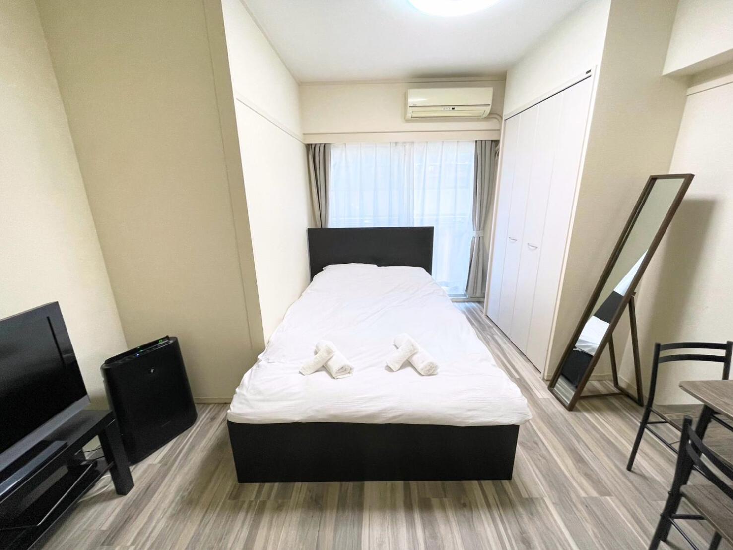 Studio Apartment photo 1