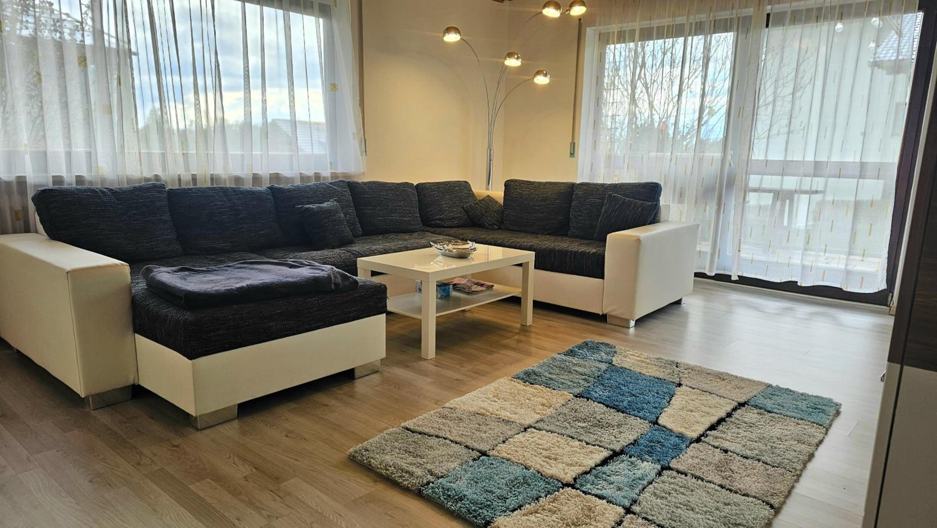 One-Bedroom Apartment with Garden photo 2