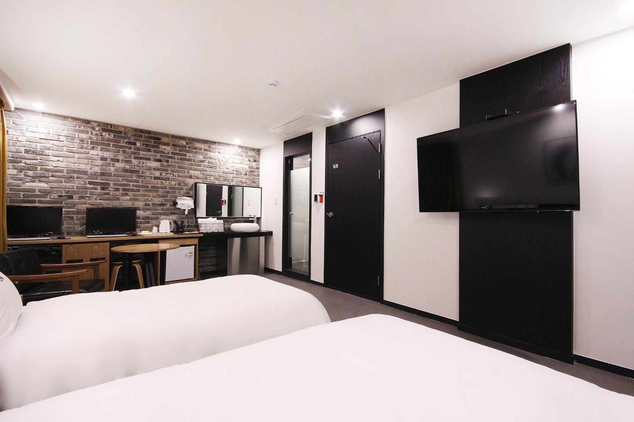 Superior Twin Room - Photo 7