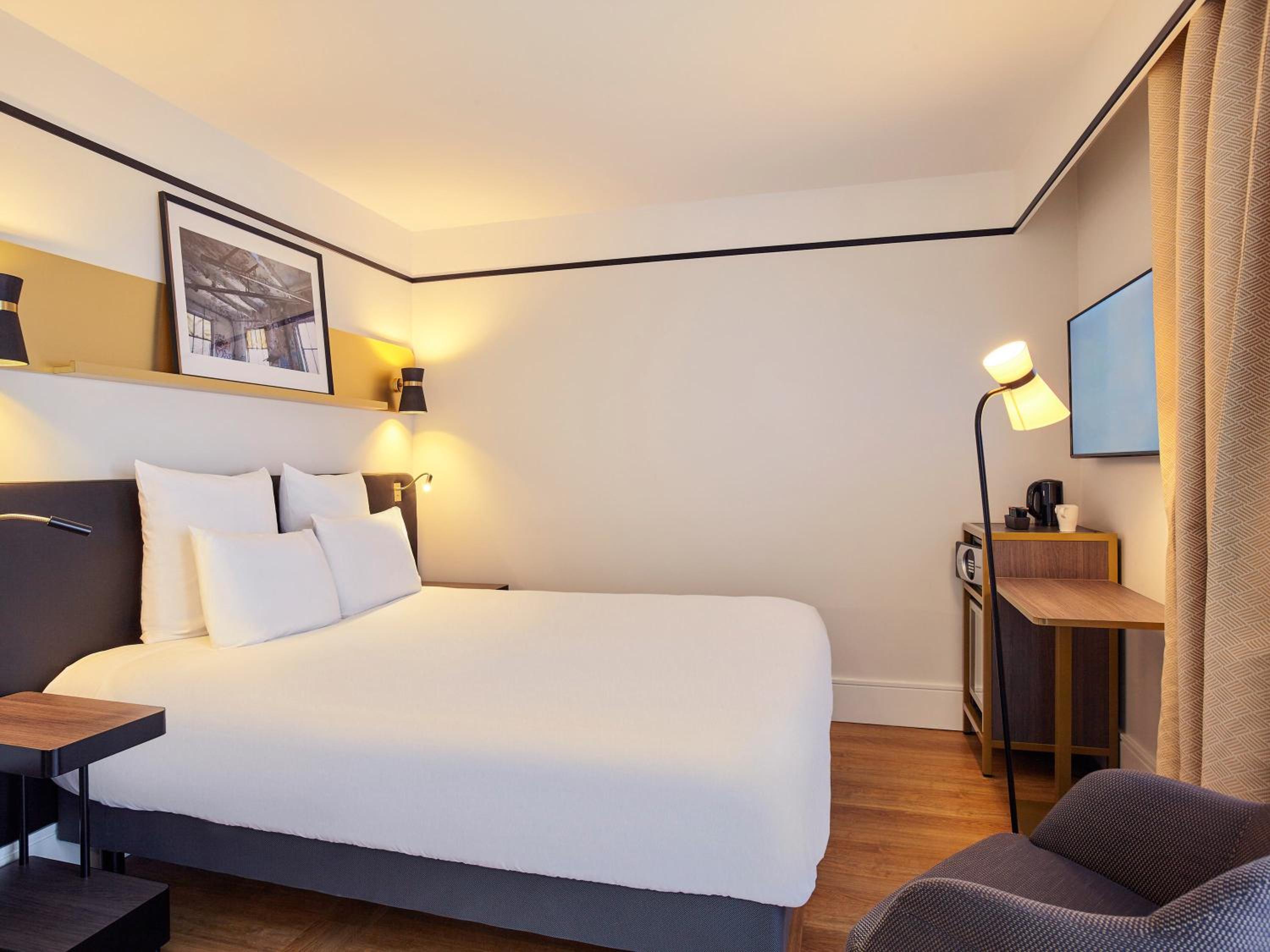Superior Double Room with Balcony and Garden View photo 2