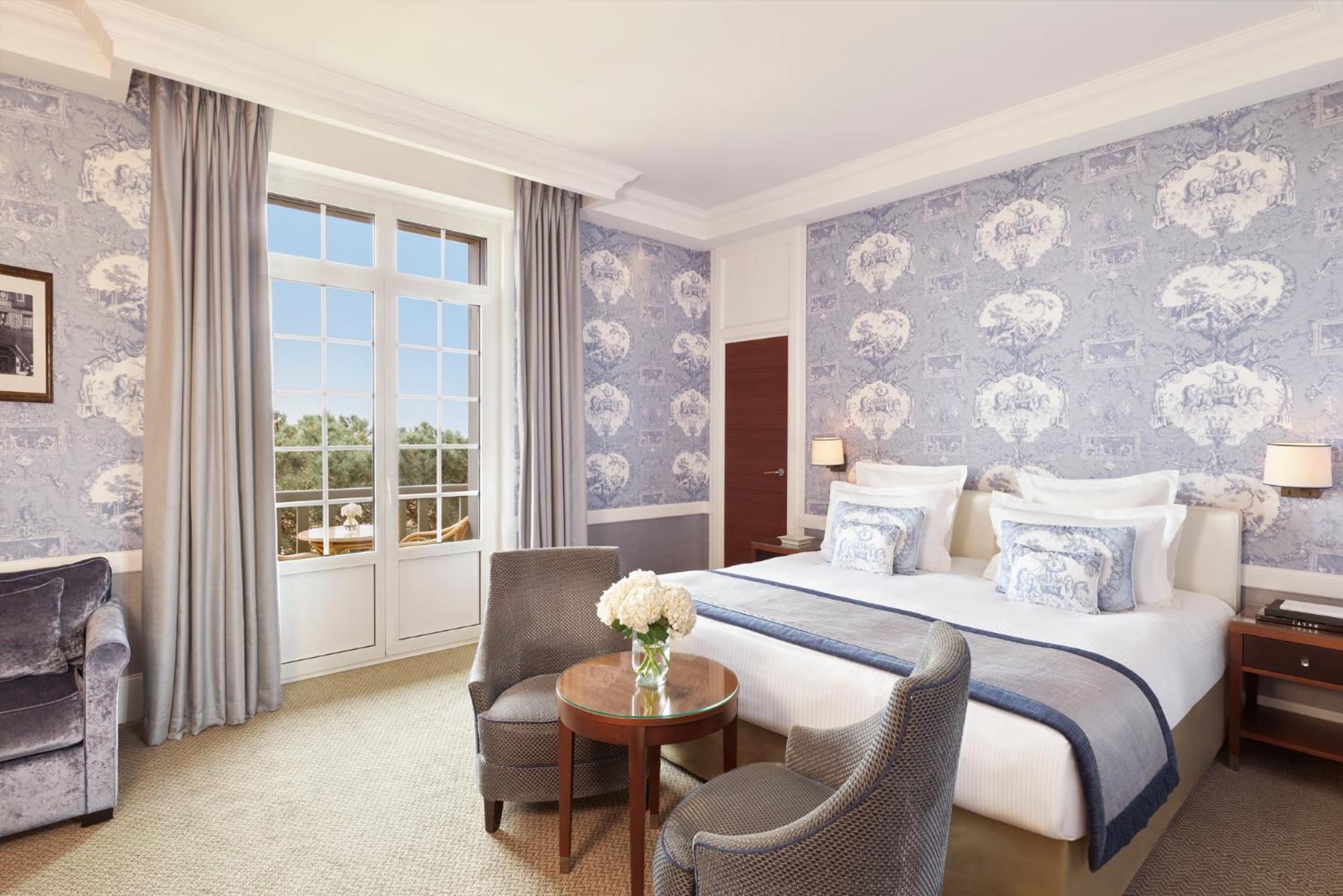 Deluxe Room with Sea View