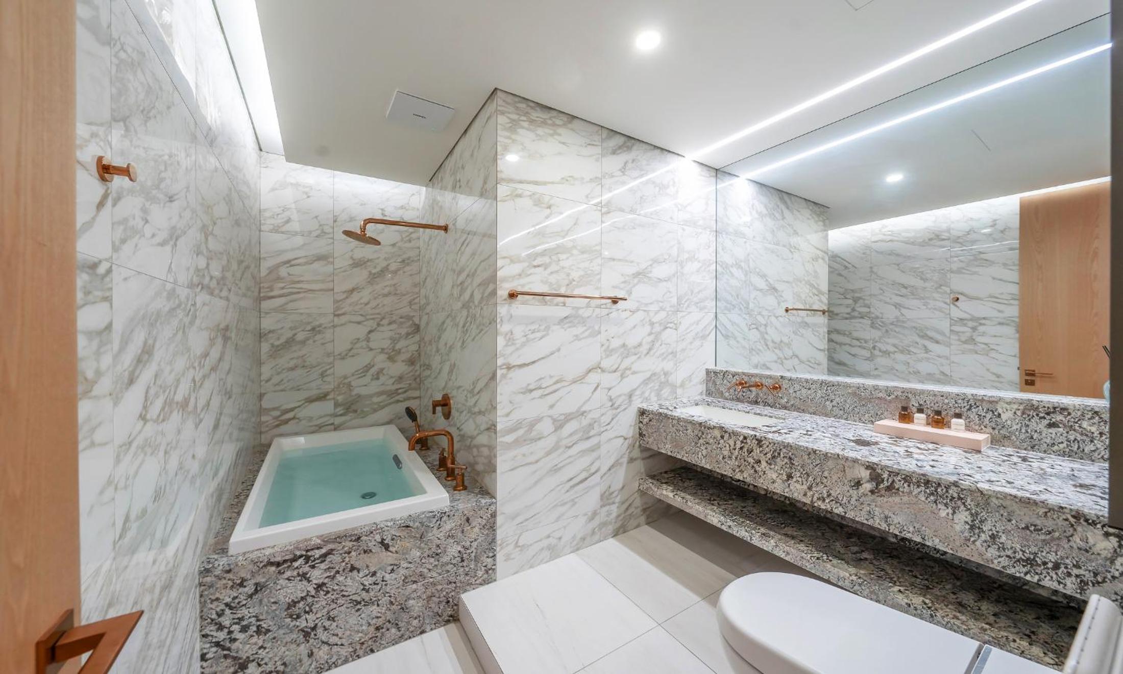 Penthouse A - Photo 19