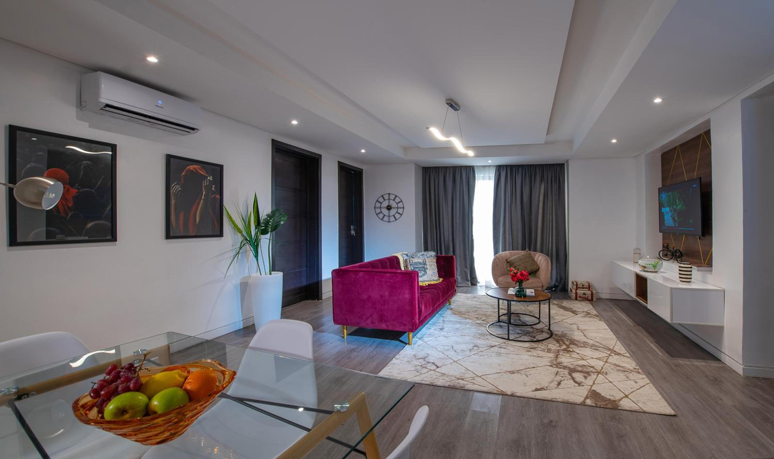 One-Bedroom Apartment with Balcony photo 1