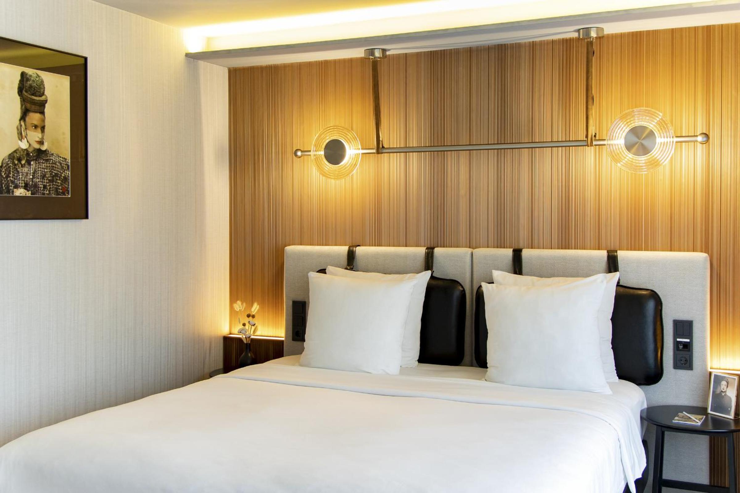 Deluxe Double Room with City View - Photo 1