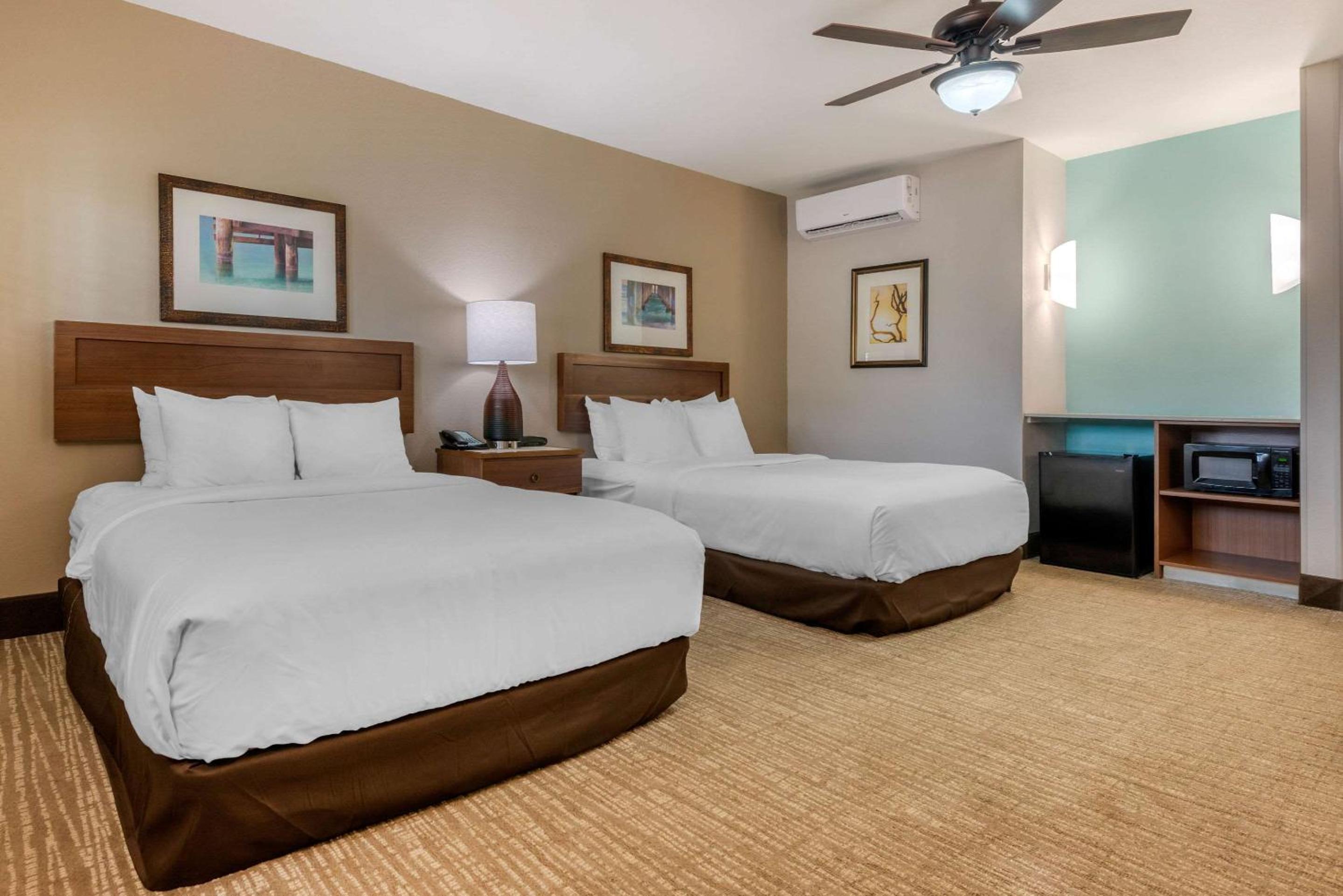 Double Room With Two Double Beds - Accessible/Non-Smoking - Photo 7