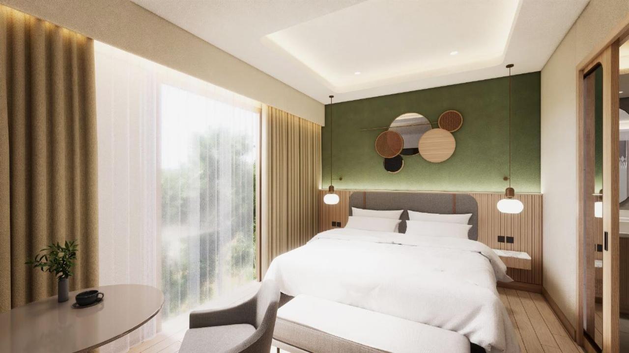 Executive Suite - Photo 6