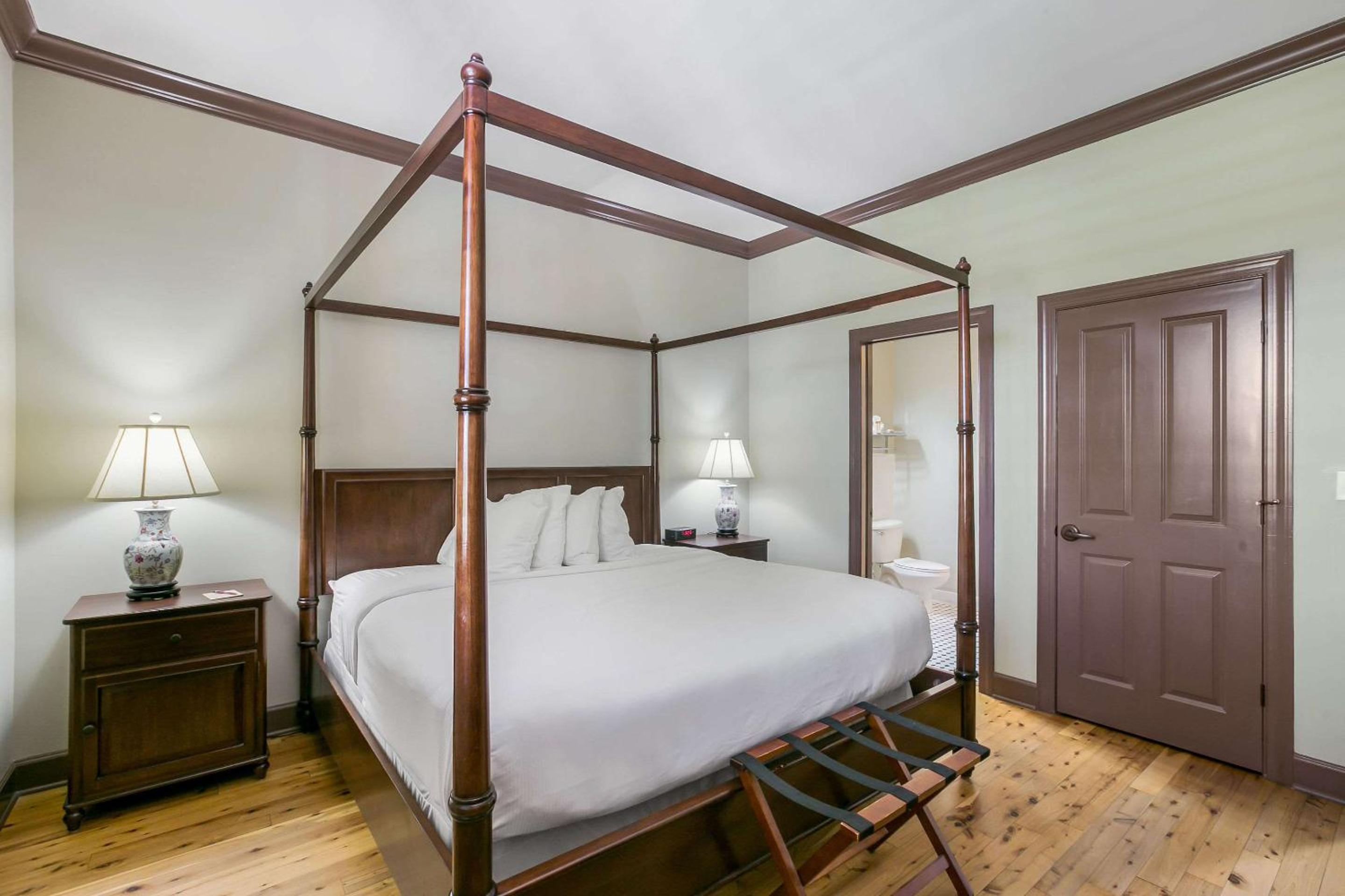 King Triple Room - Non-Smoking - Photo 1