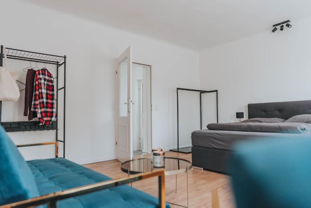 One-Bedroom Apartment photo 3