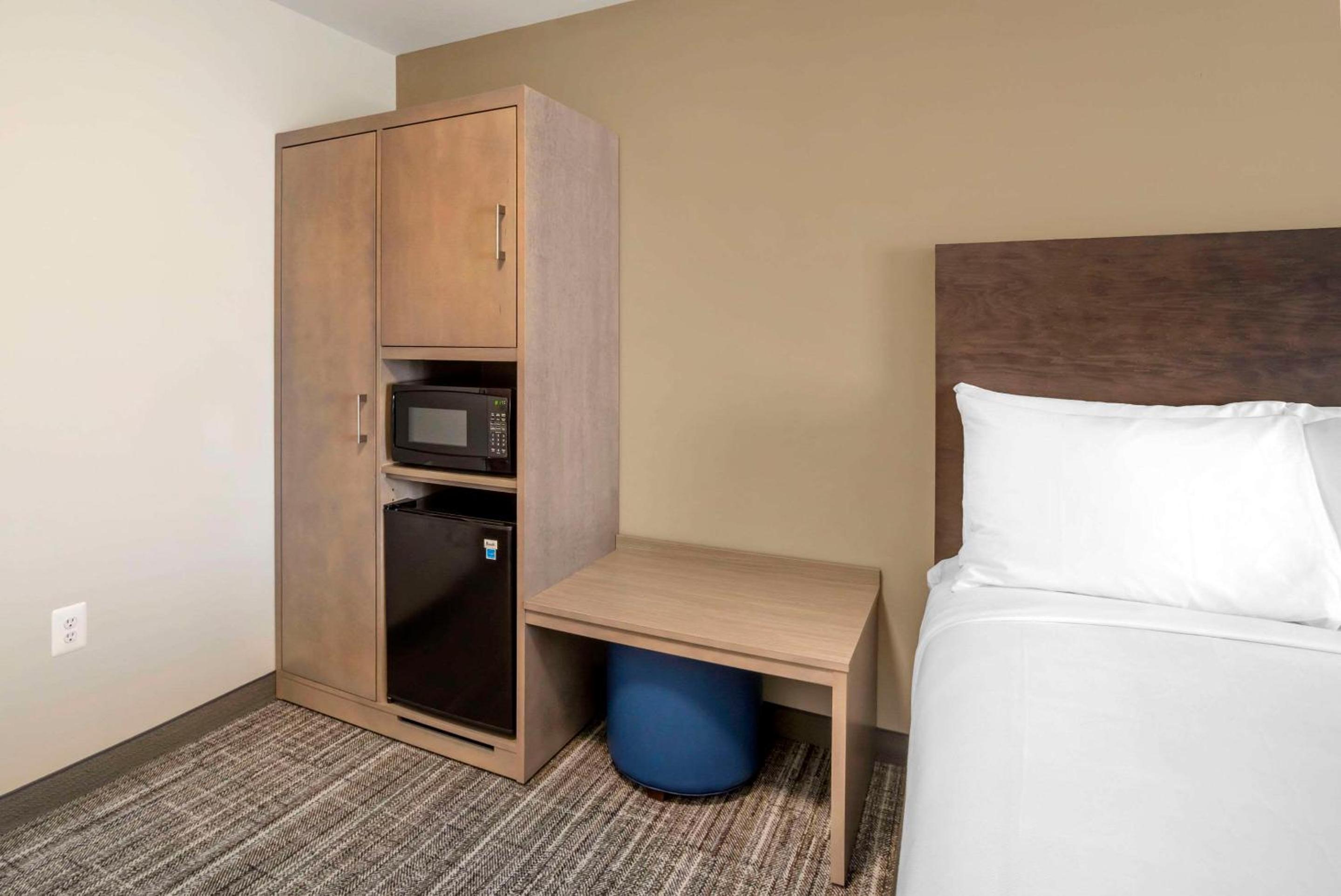 Standard Double Room with Two Double Beds - Non Smoking - Photo 6
