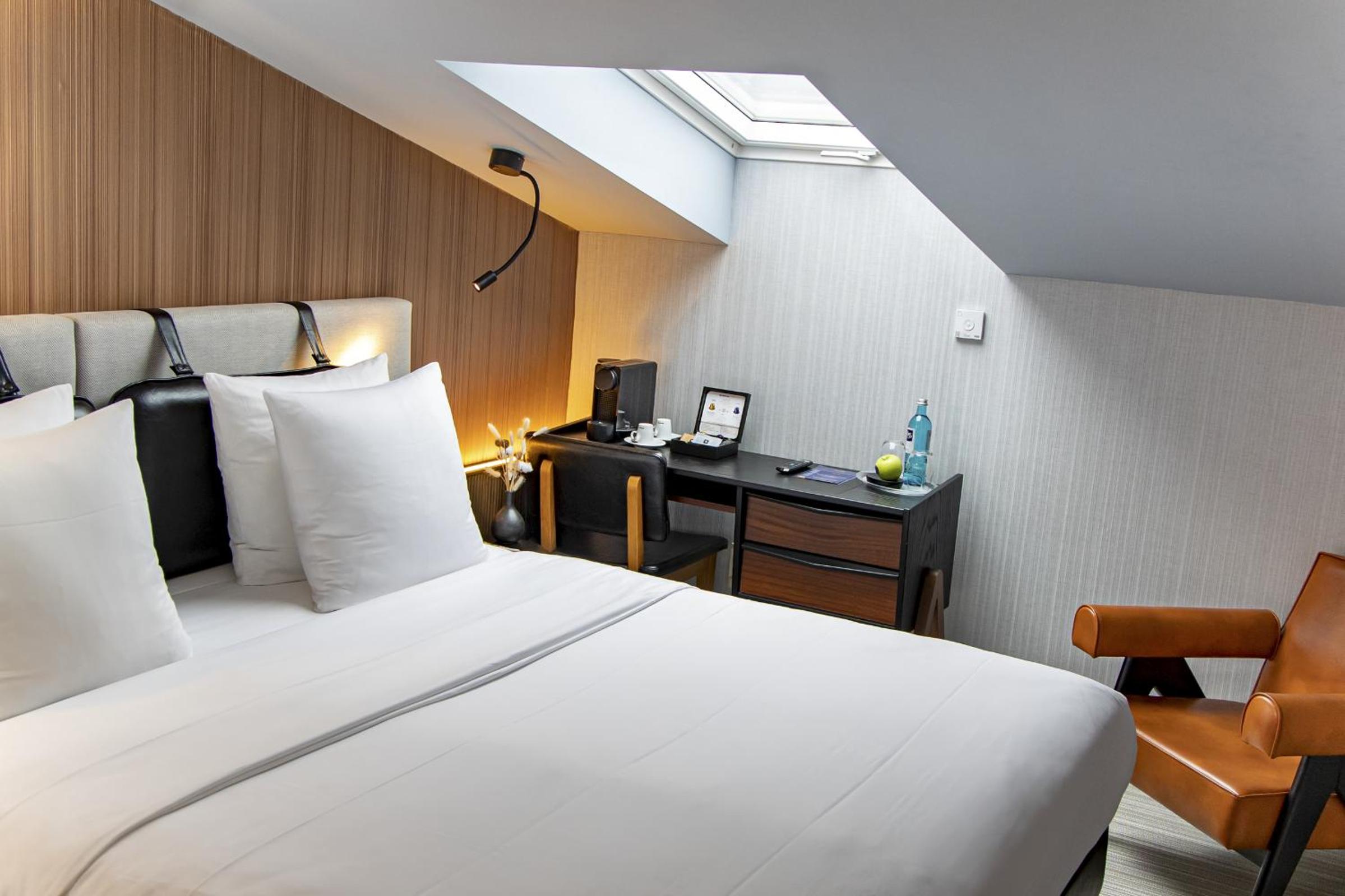 Classic Double Room - Photo 7